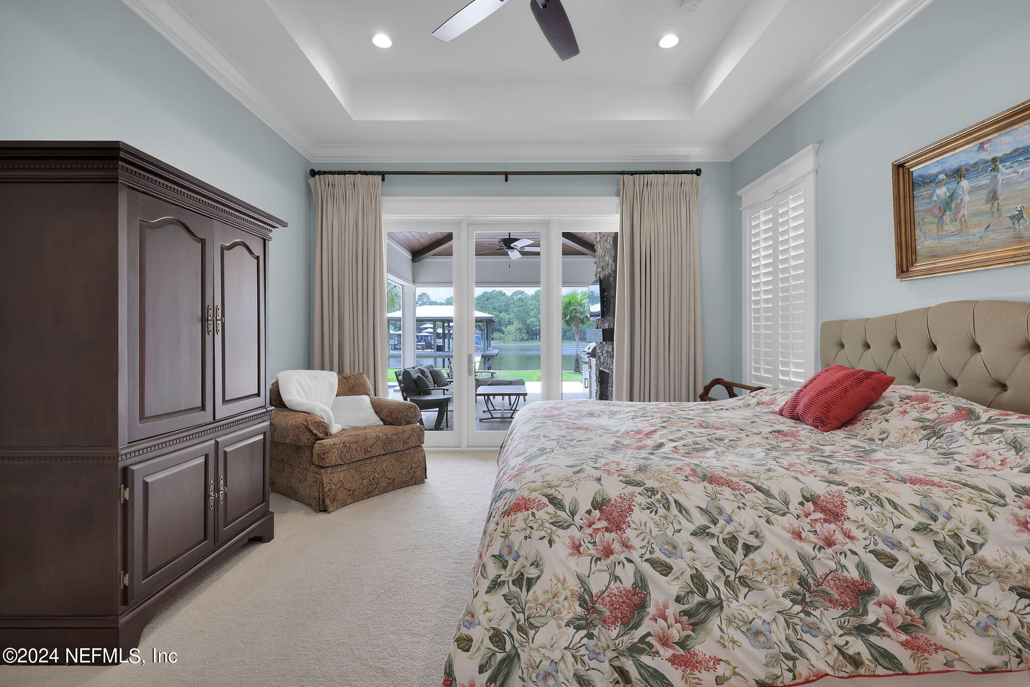 347 S ROSCOE Boulevard