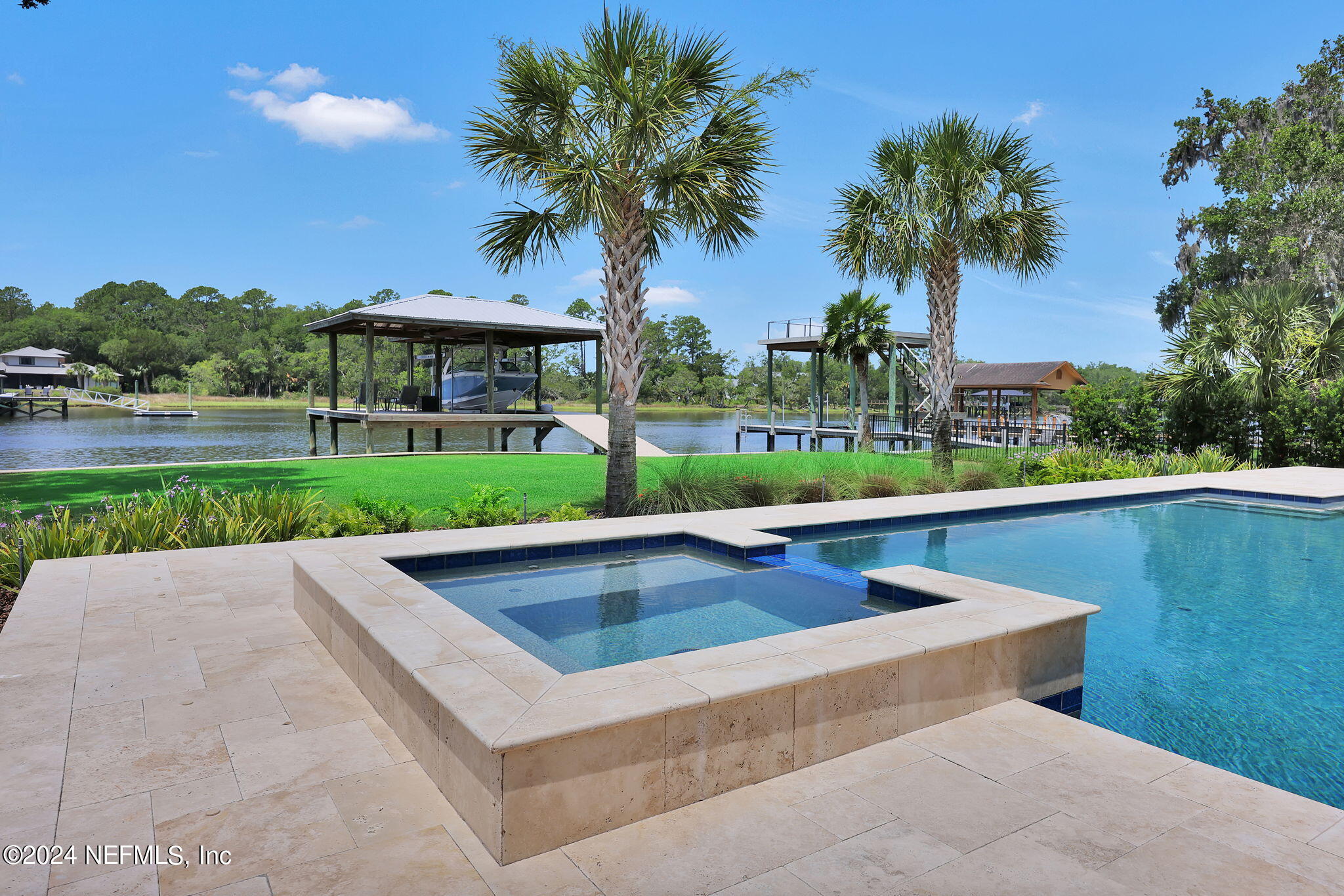 347 S ROSCOE Boulevard