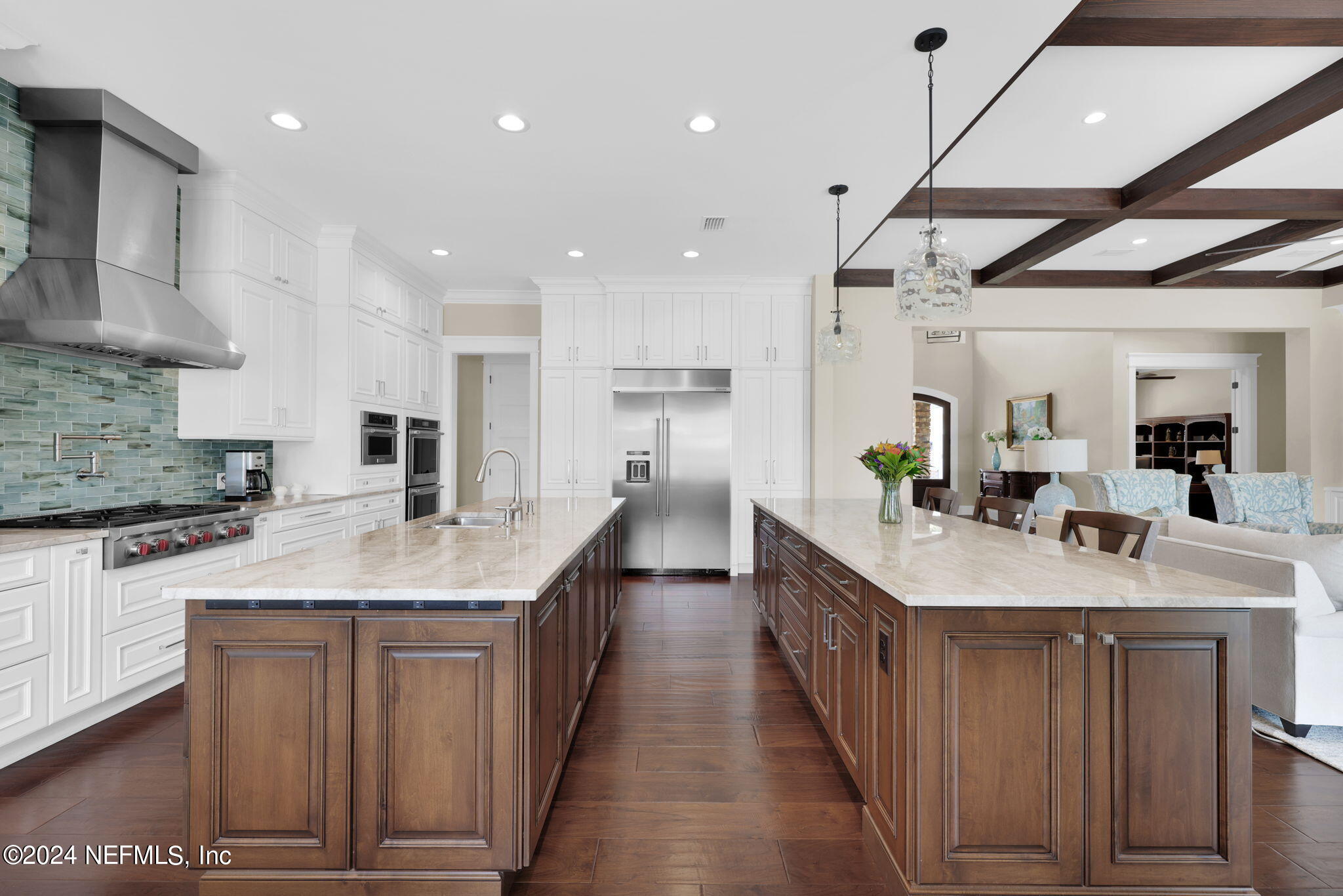 347 S ROSCOE Boulevard