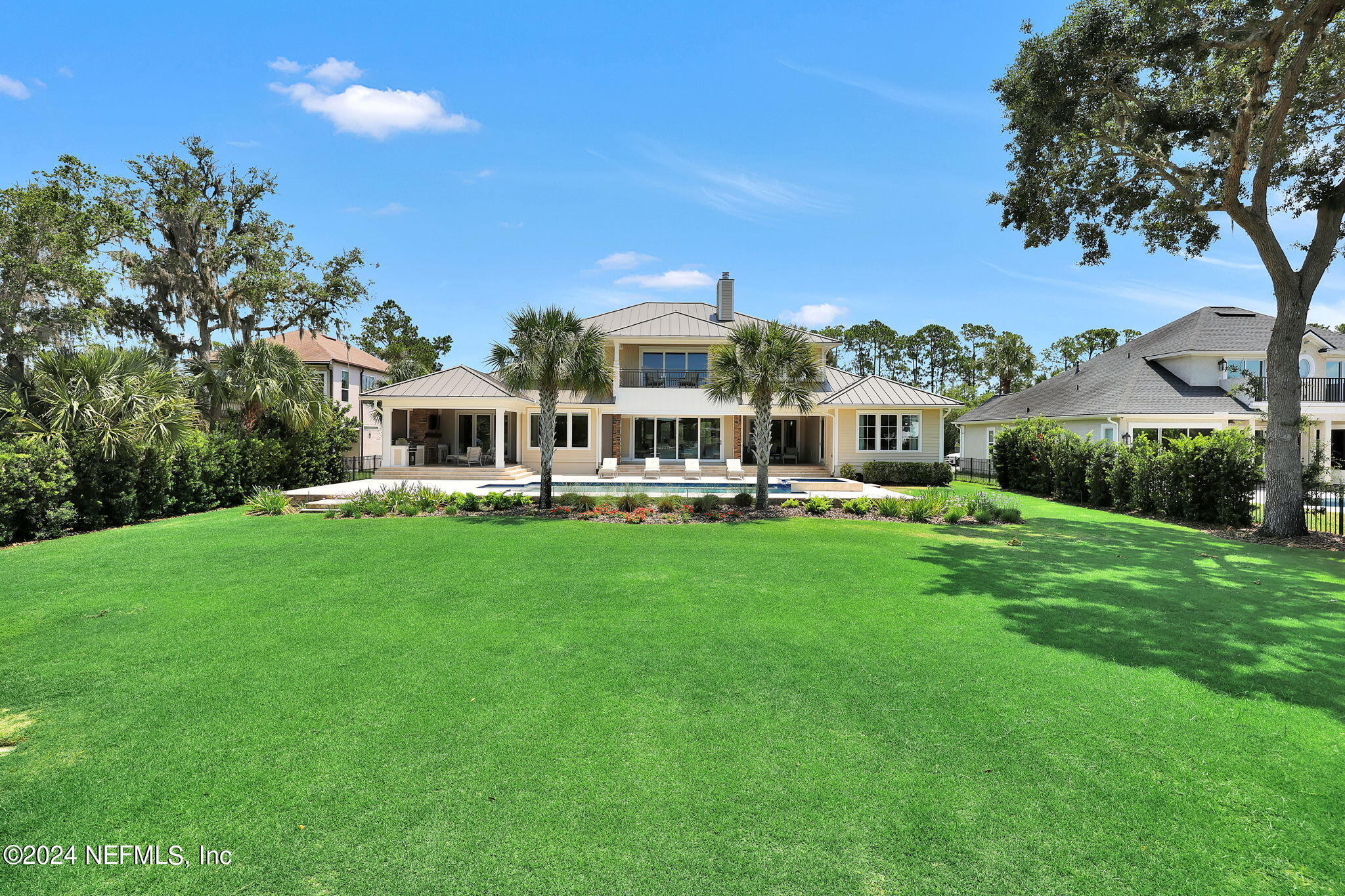 347 S ROSCOE Boulevard