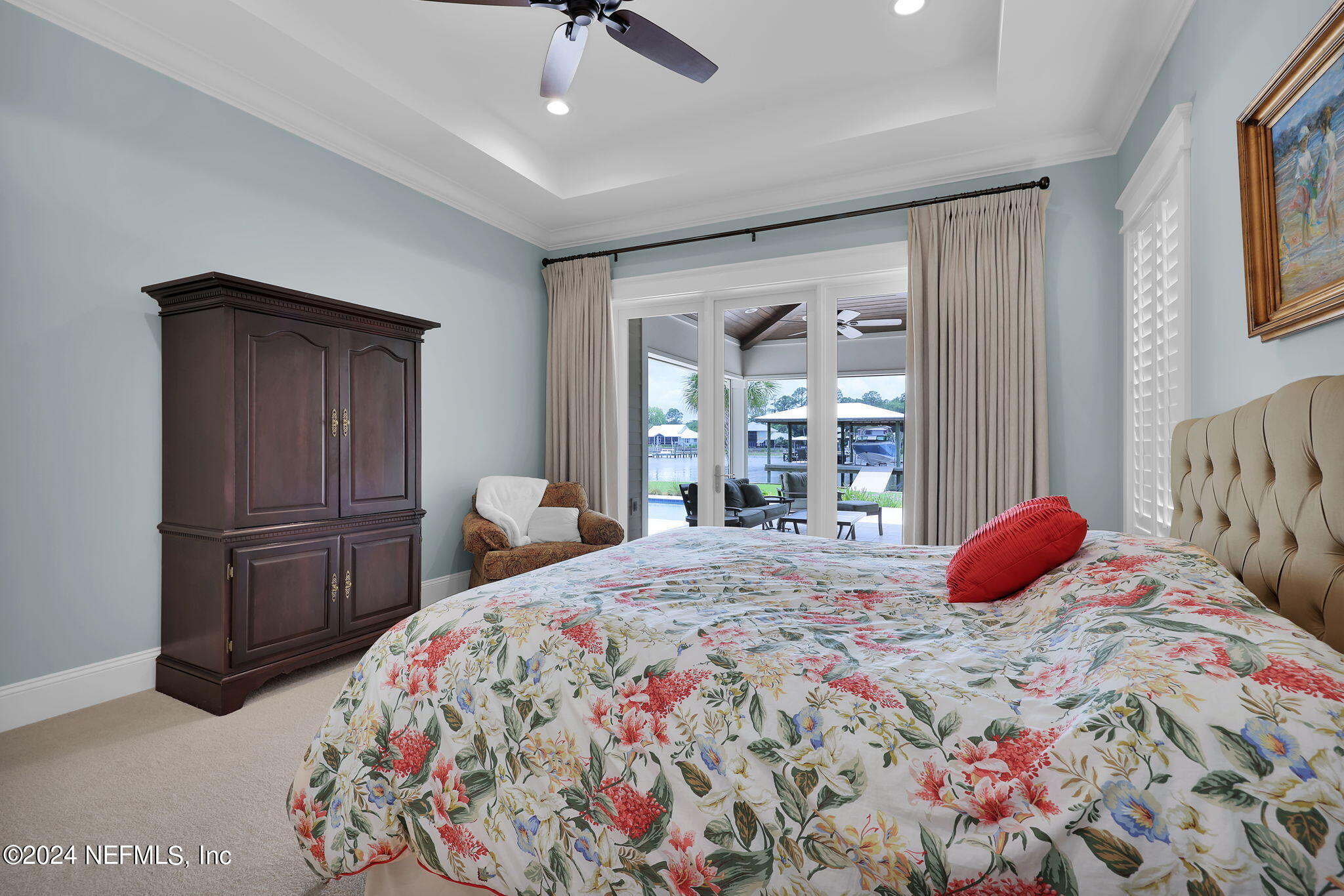 347 S ROSCOE Boulevard