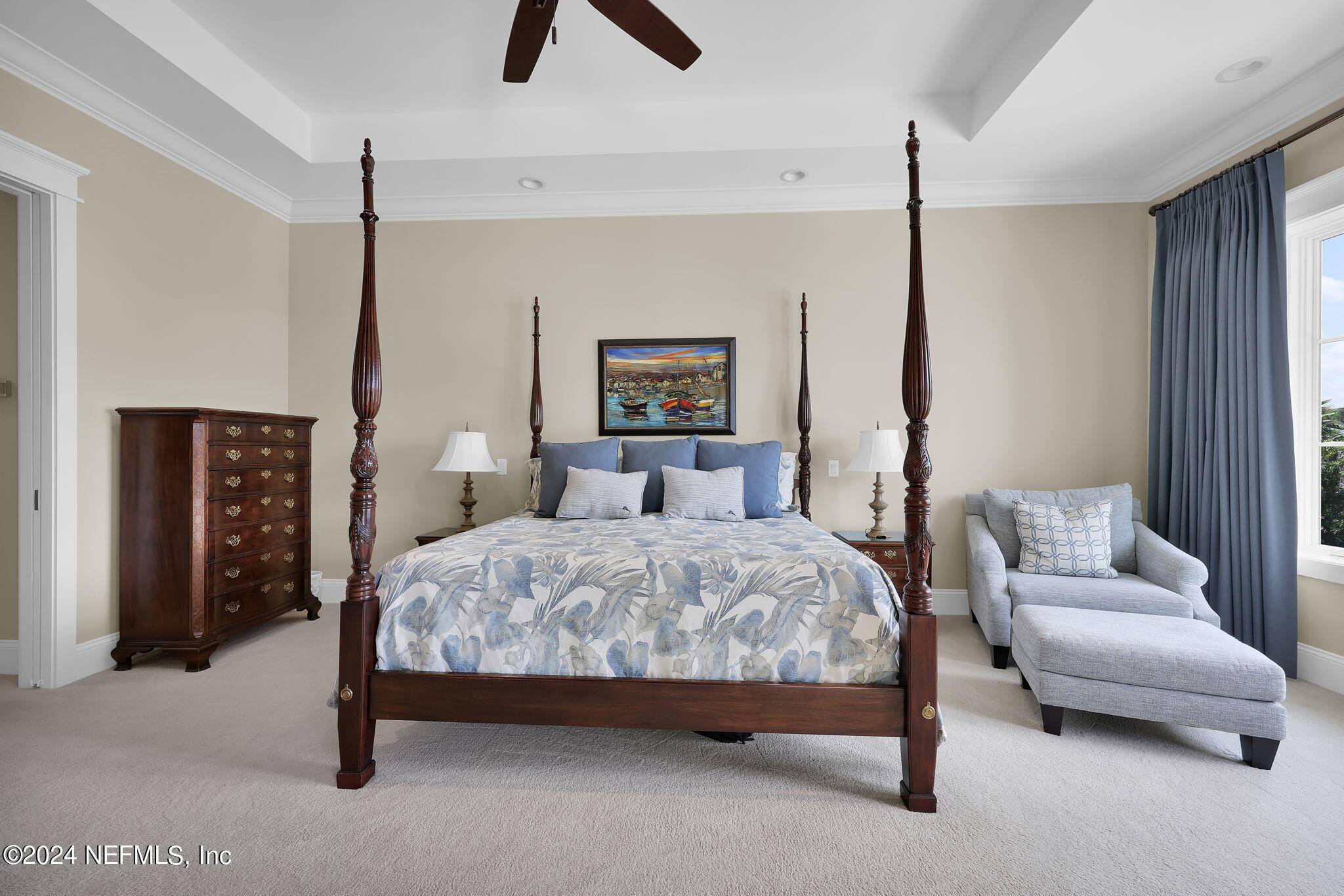 347 S ROSCOE Boulevard