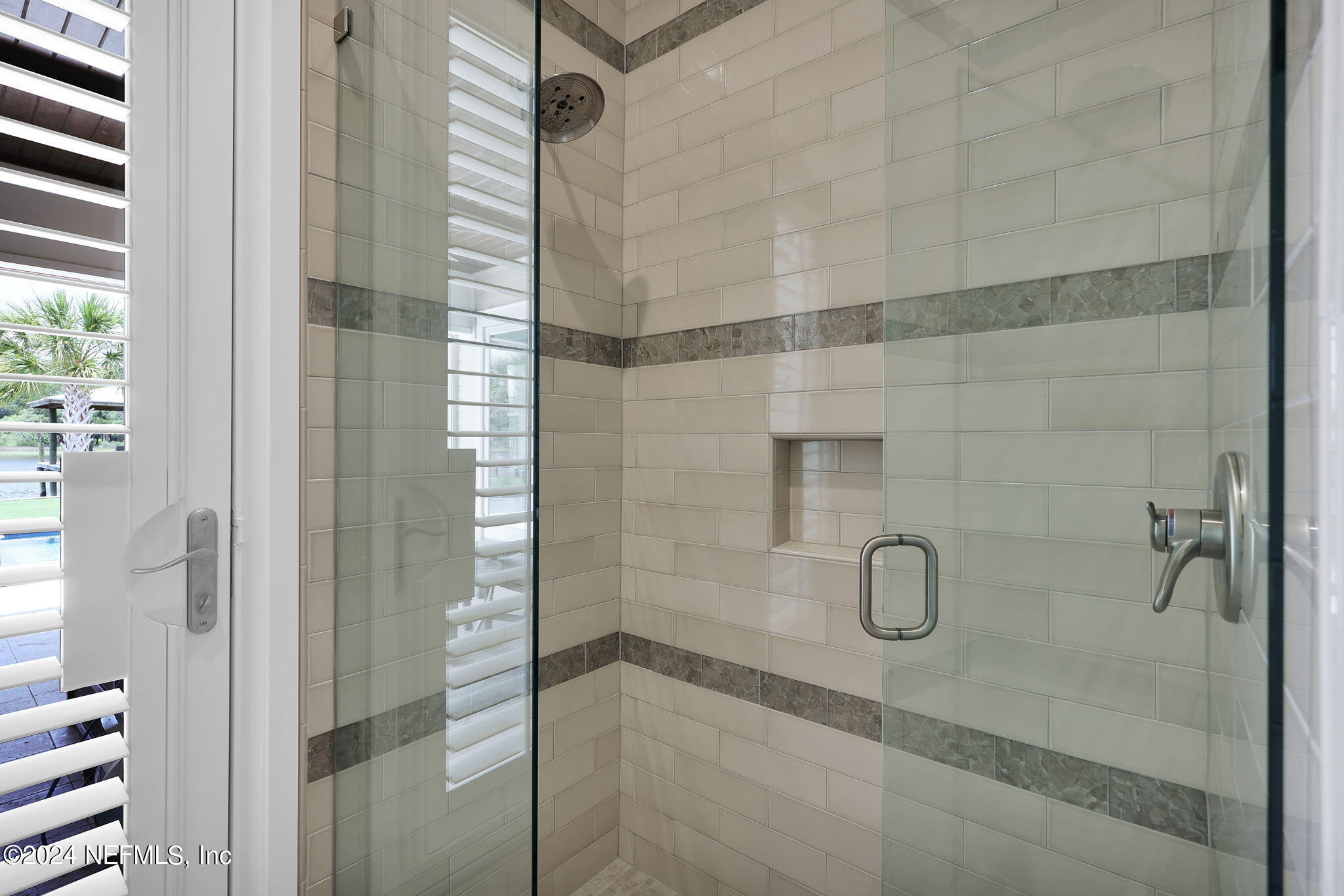 347 S ROSCOE Boulevard