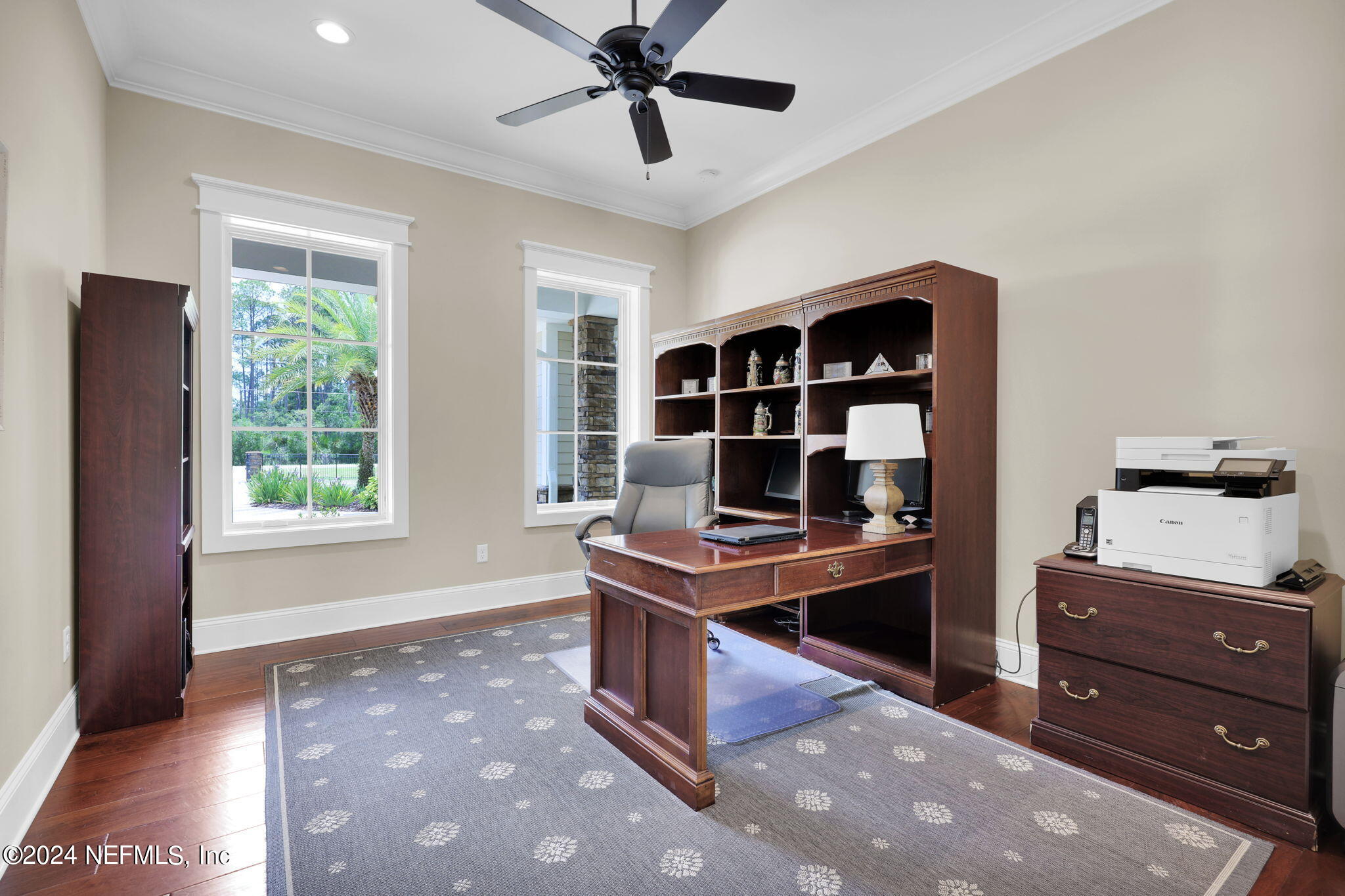 347 S ROSCOE Boulevard