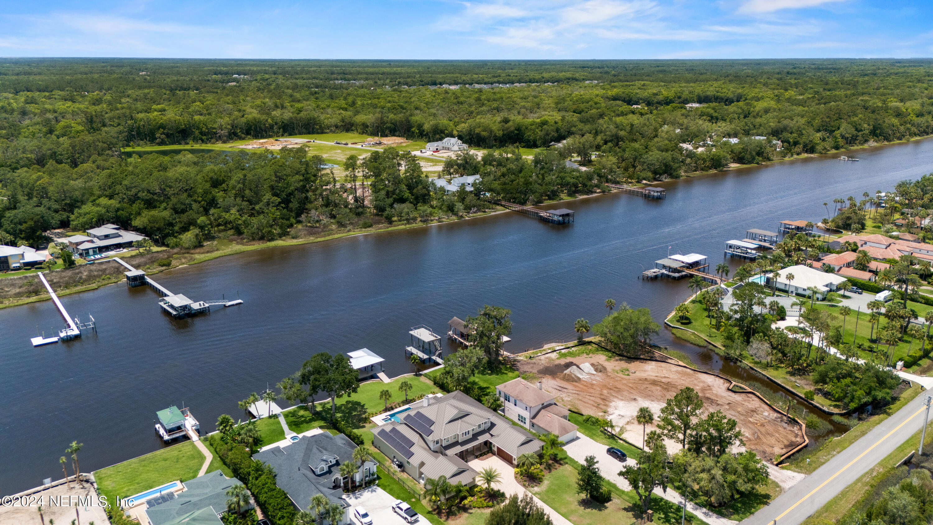 347 S ROSCOE Boulevard