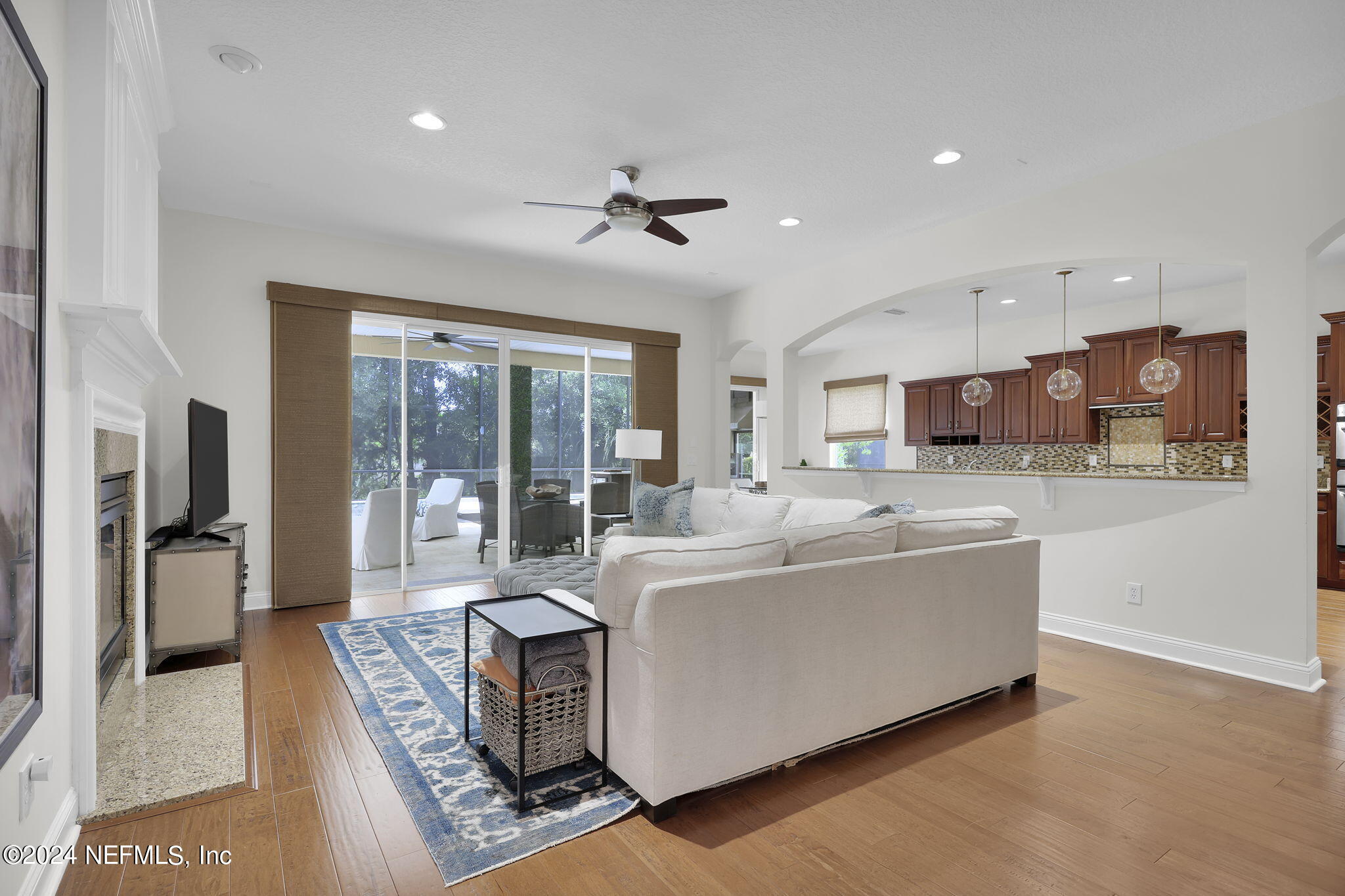 309 N SHIPWRECK Avenue