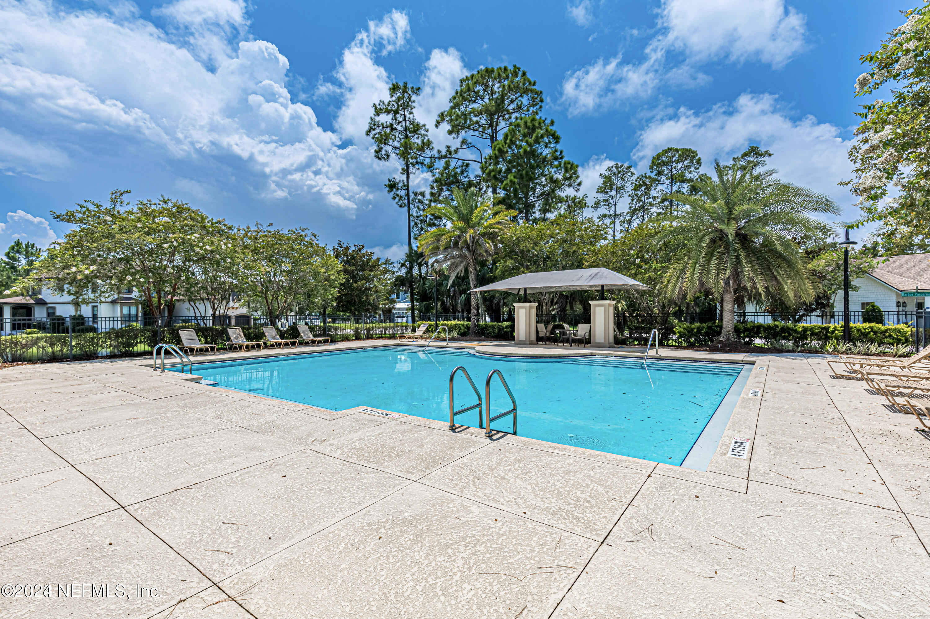 309 N SHIPWRECK Avenue