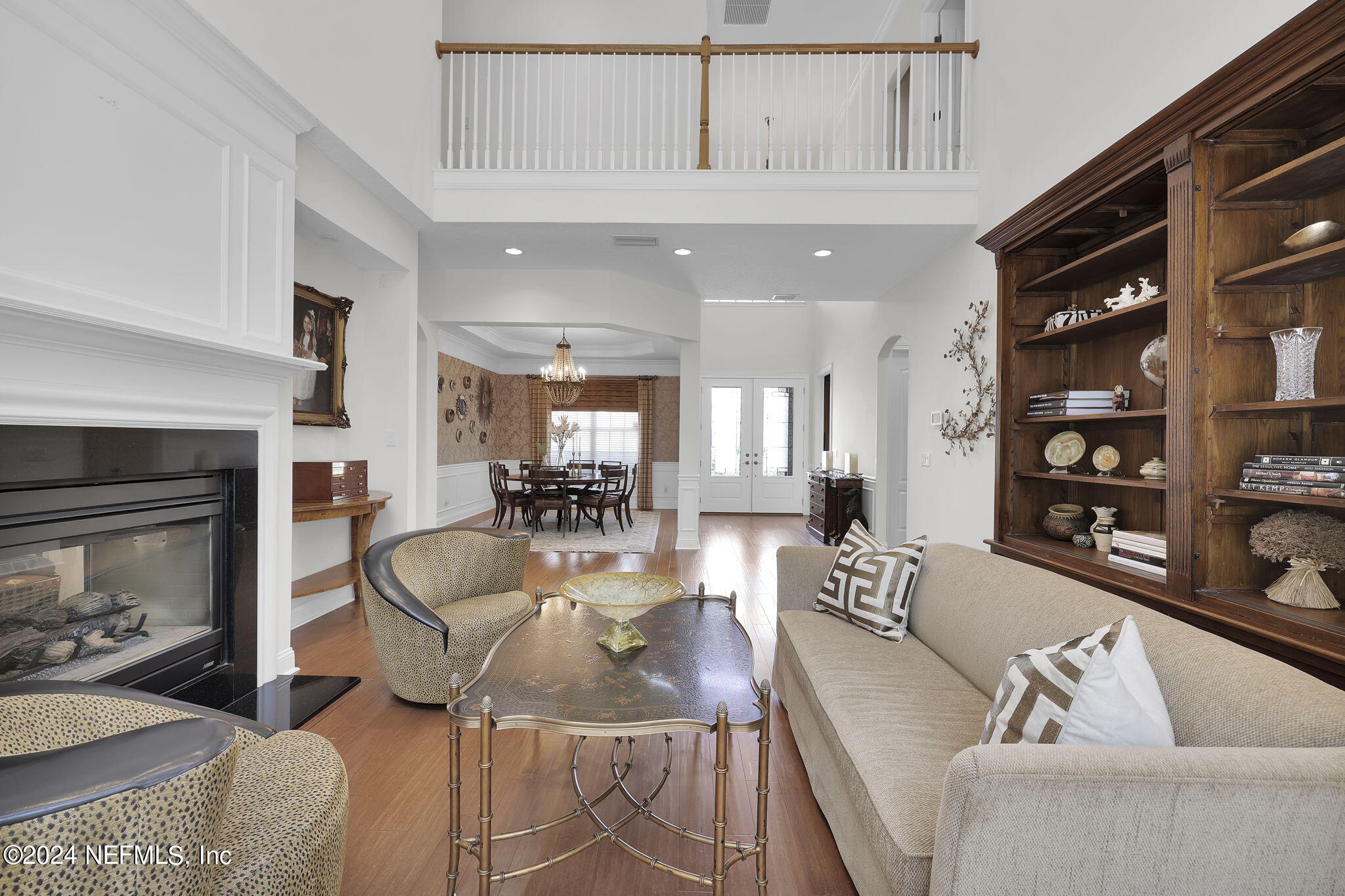 309 N SHIPWRECK Avenue