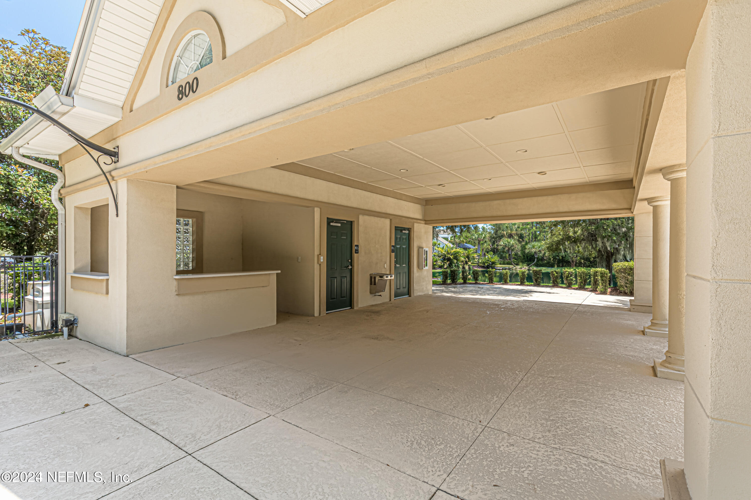 309 N SHIPWRECK Avenue