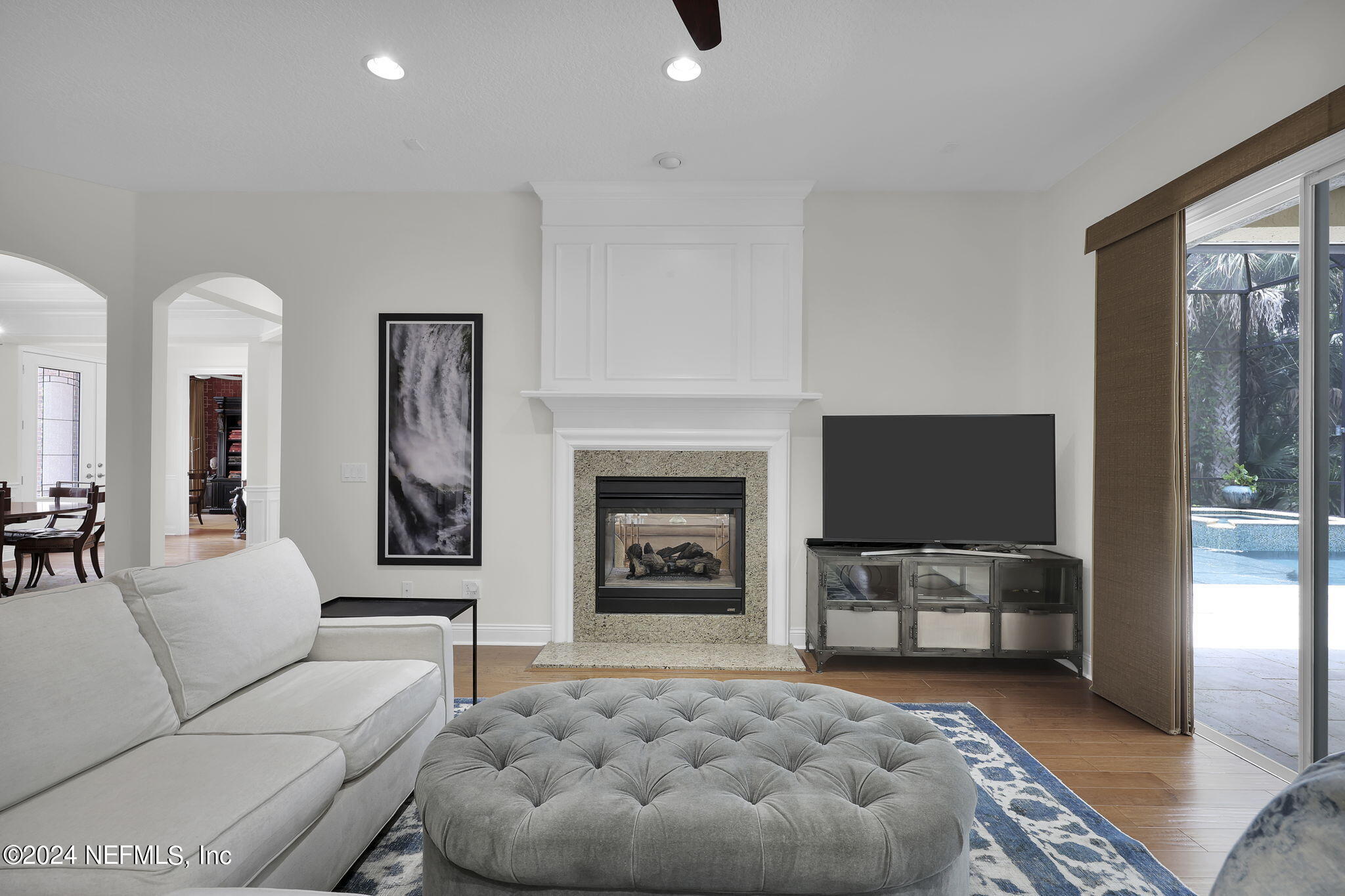 309 N SHIPWRECK Avenue