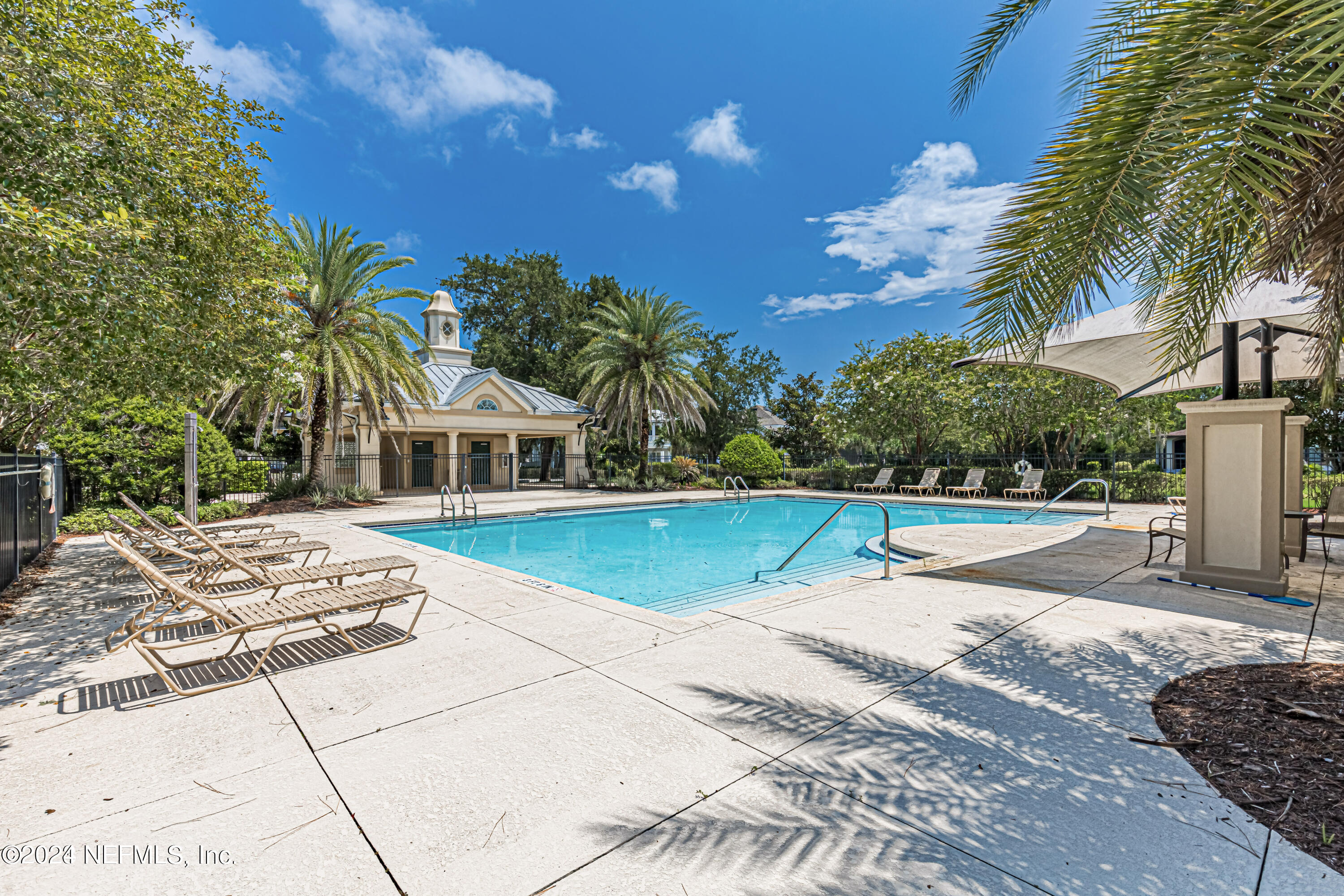 309 N SHIPWRECK Avenue