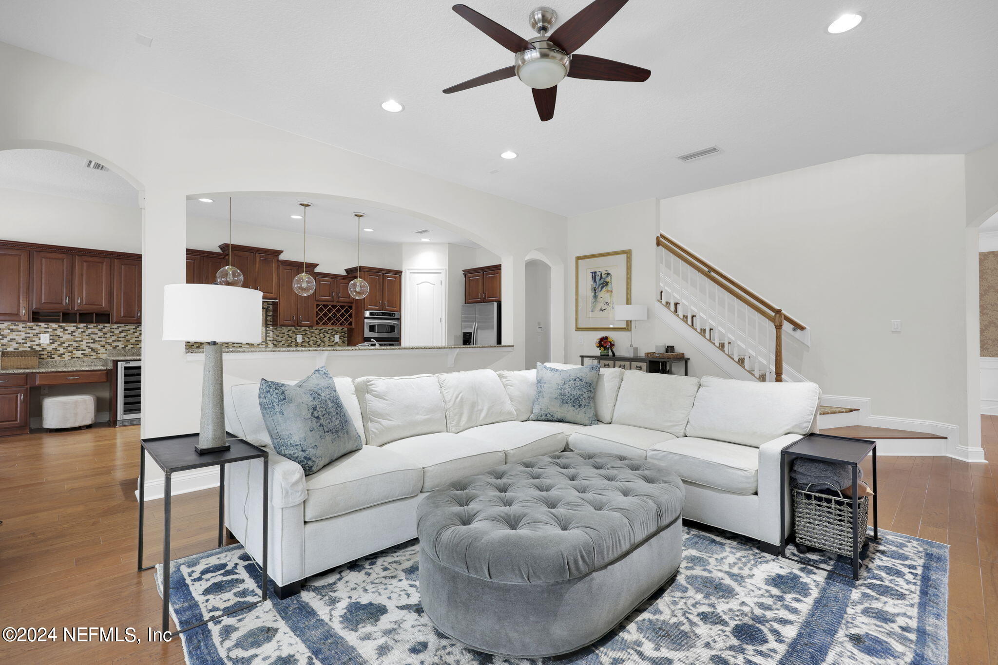 309 N SHIPWRECK Avenue