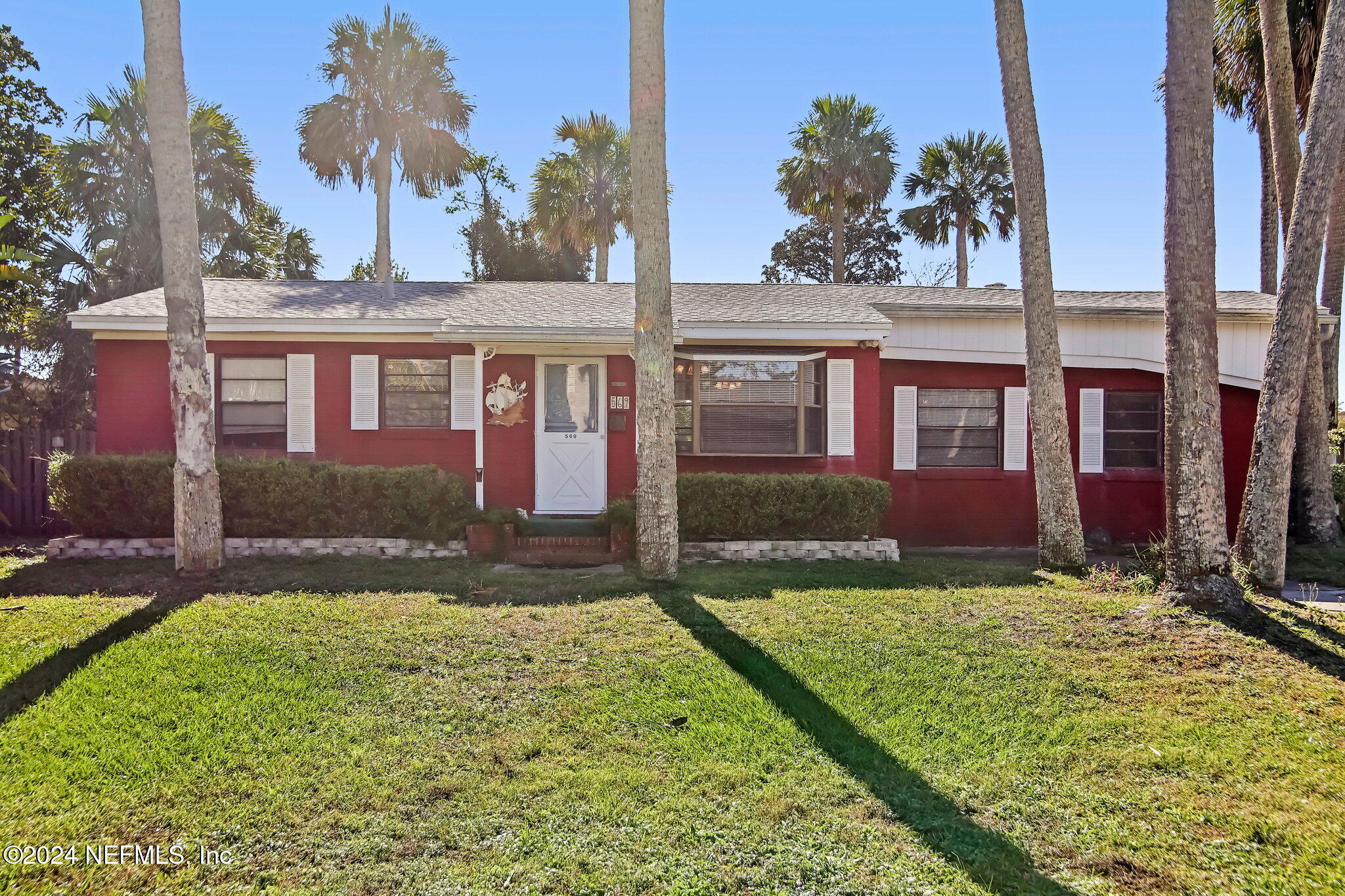 569 MYRA Street
