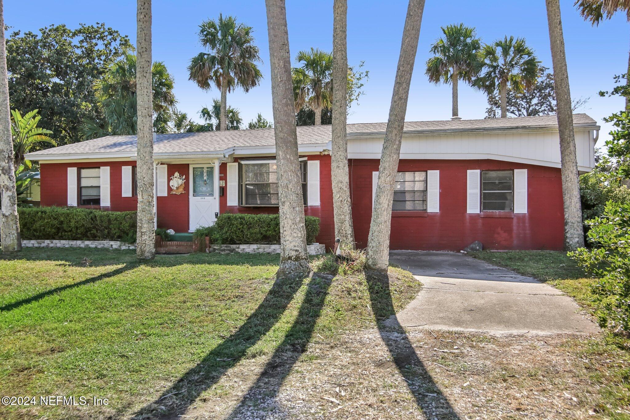 569 MYRA Street