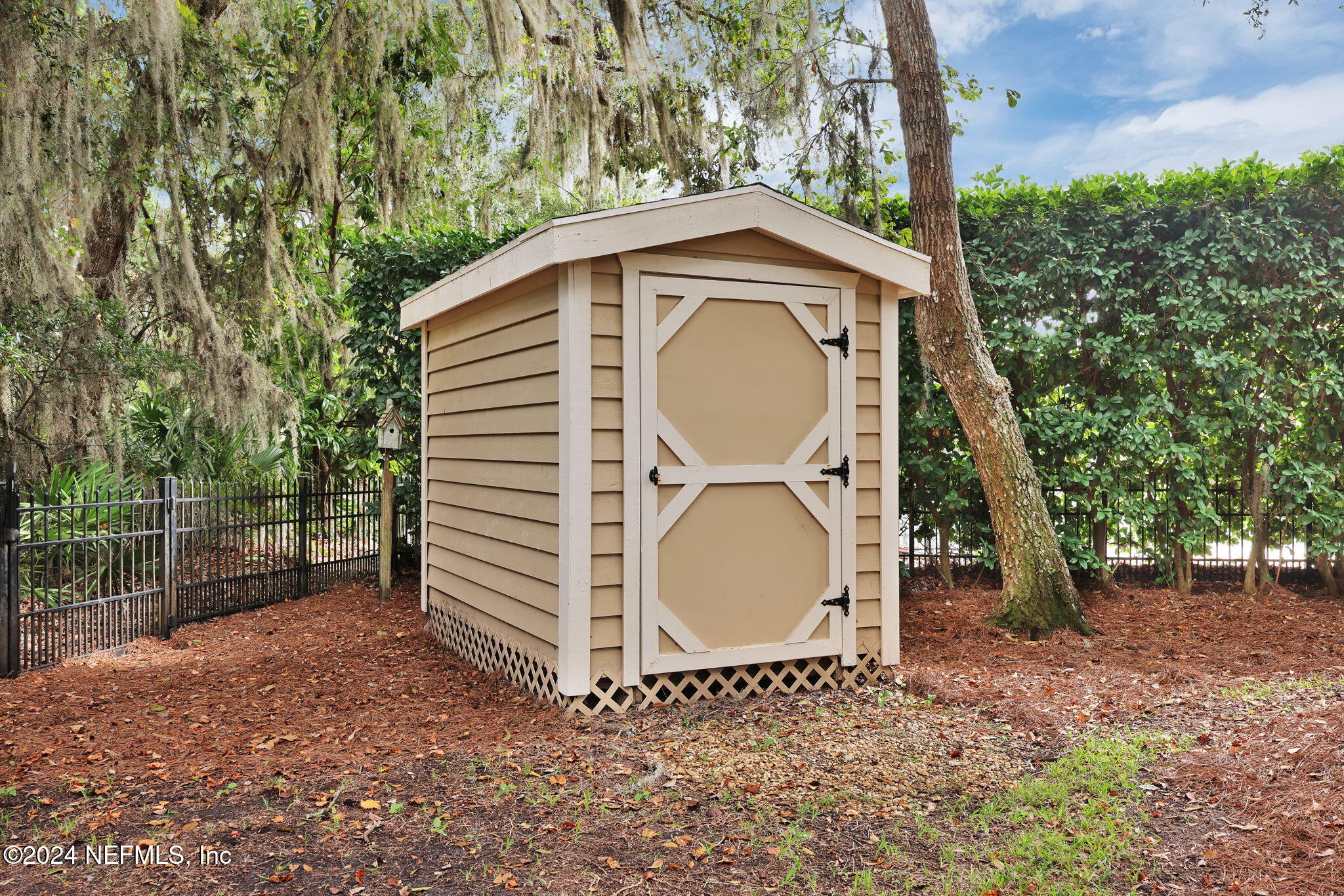 104 LEANING TREE Drive, St. Augustine