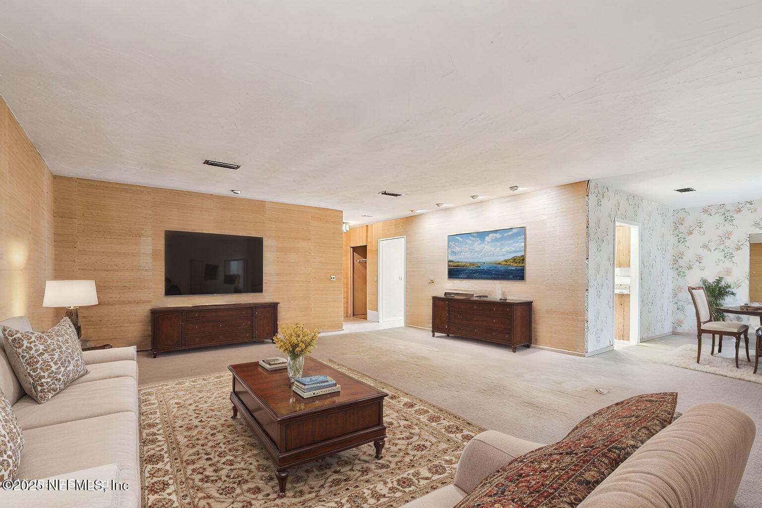 9252 SAN JOSE Boulevard, 4404