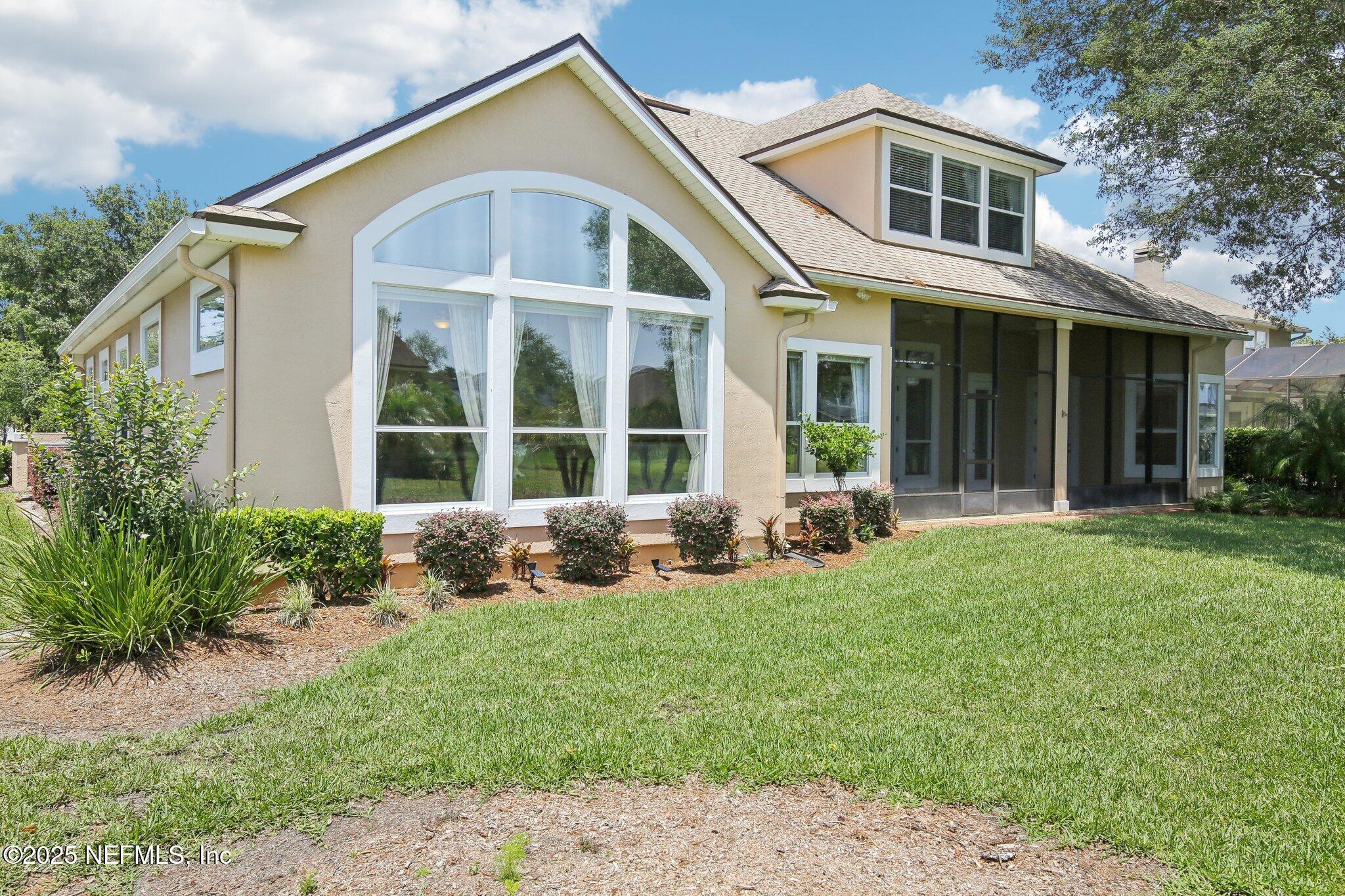 717 E DORCHESTER Drive, St. Johns