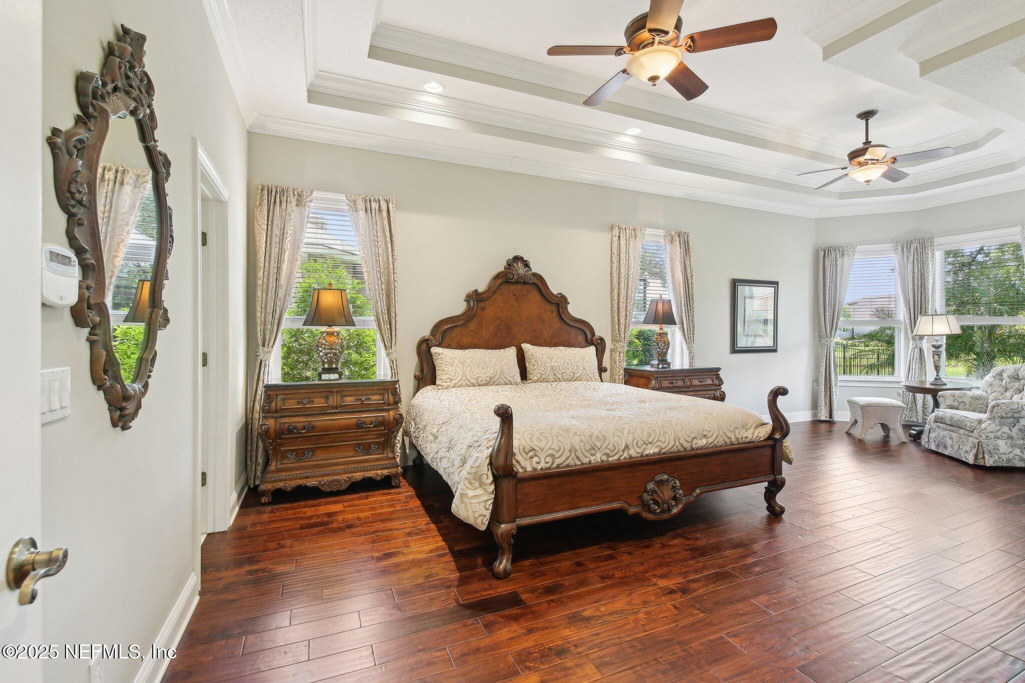 717 E DORCHESTER Drive, St. Johns