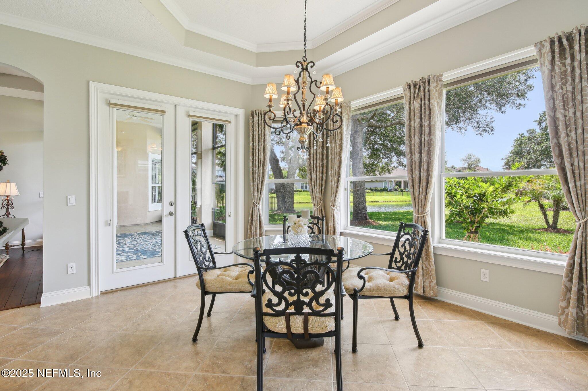 717 E DORCHESTER Drive, St. Johns