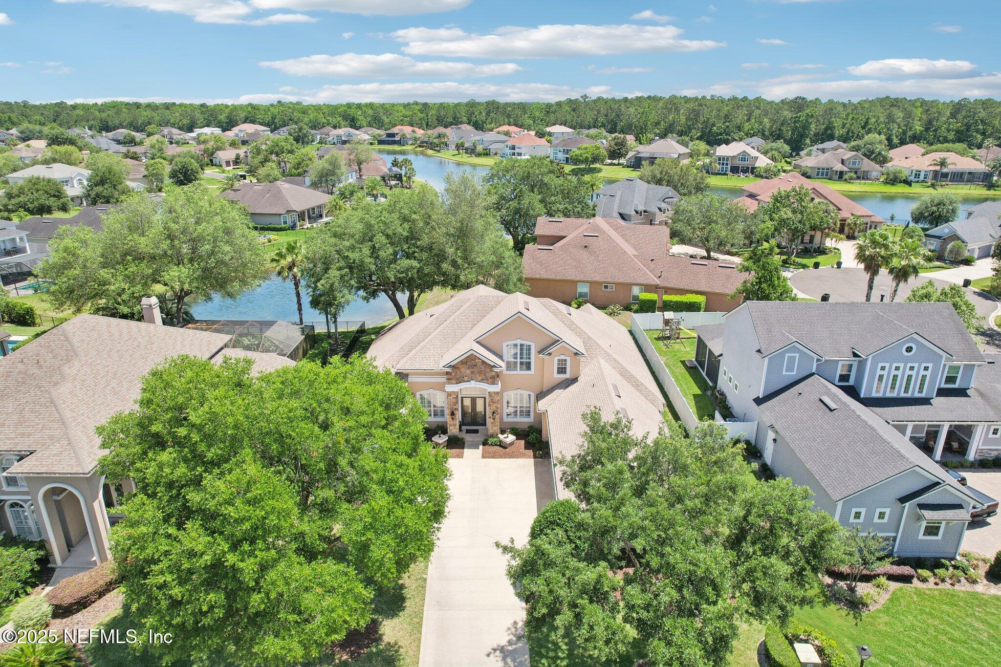 717 E DORCHESTER Drive, St. Johns