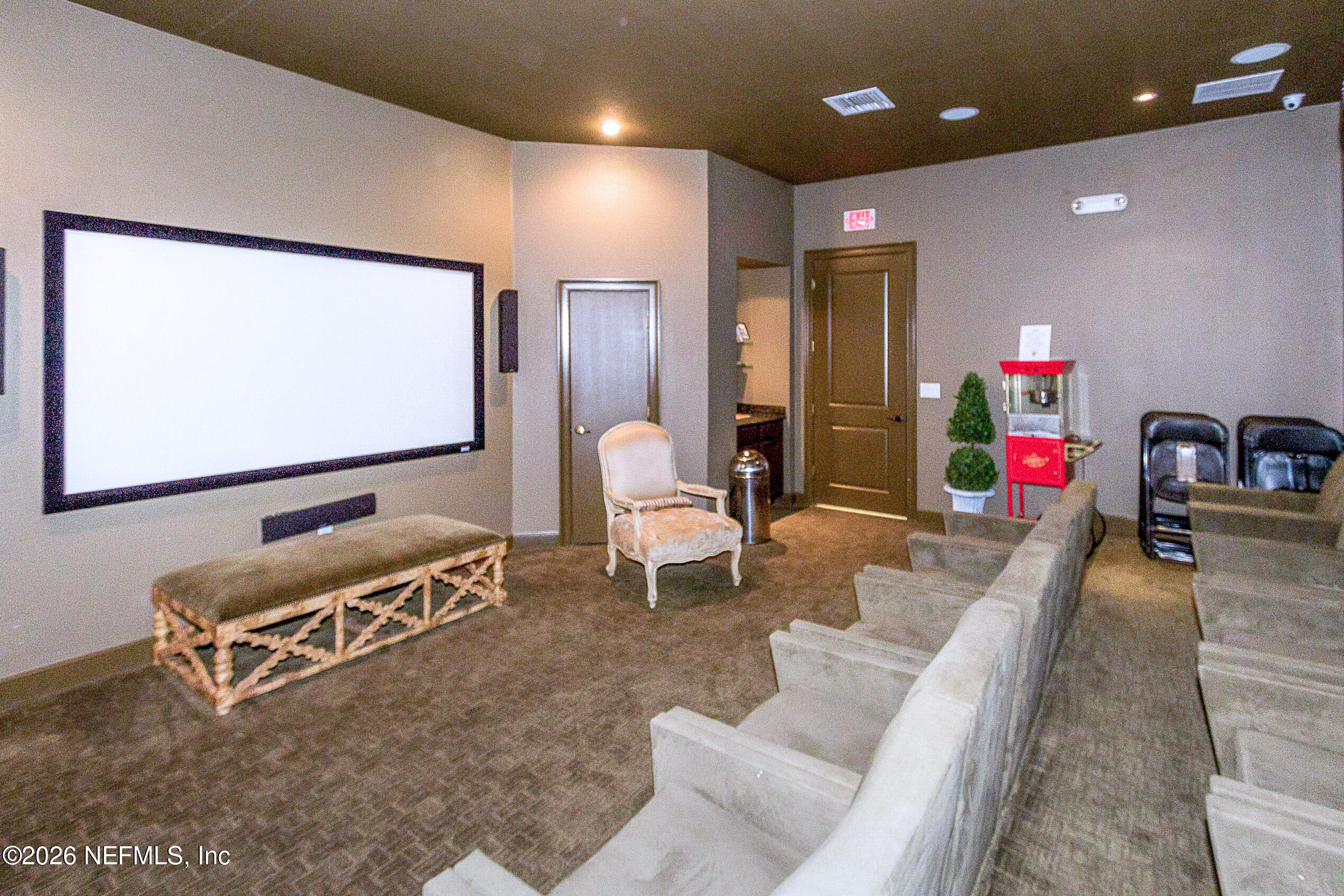 733 DRIFTWOOD Circle