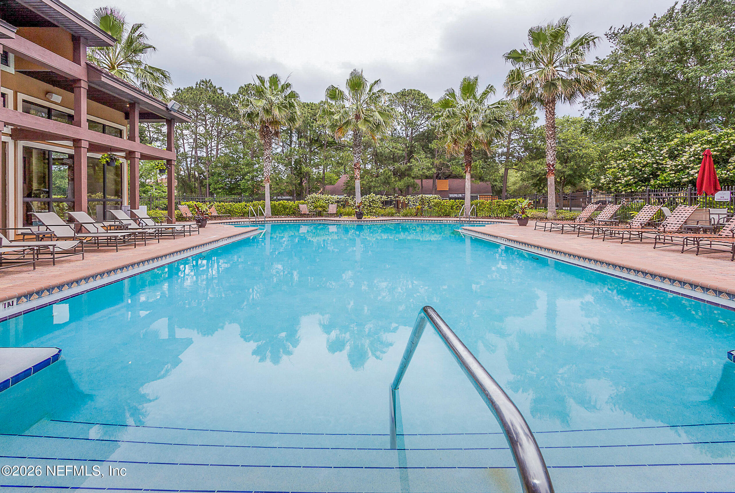 733 DRIFTWOOD Circle