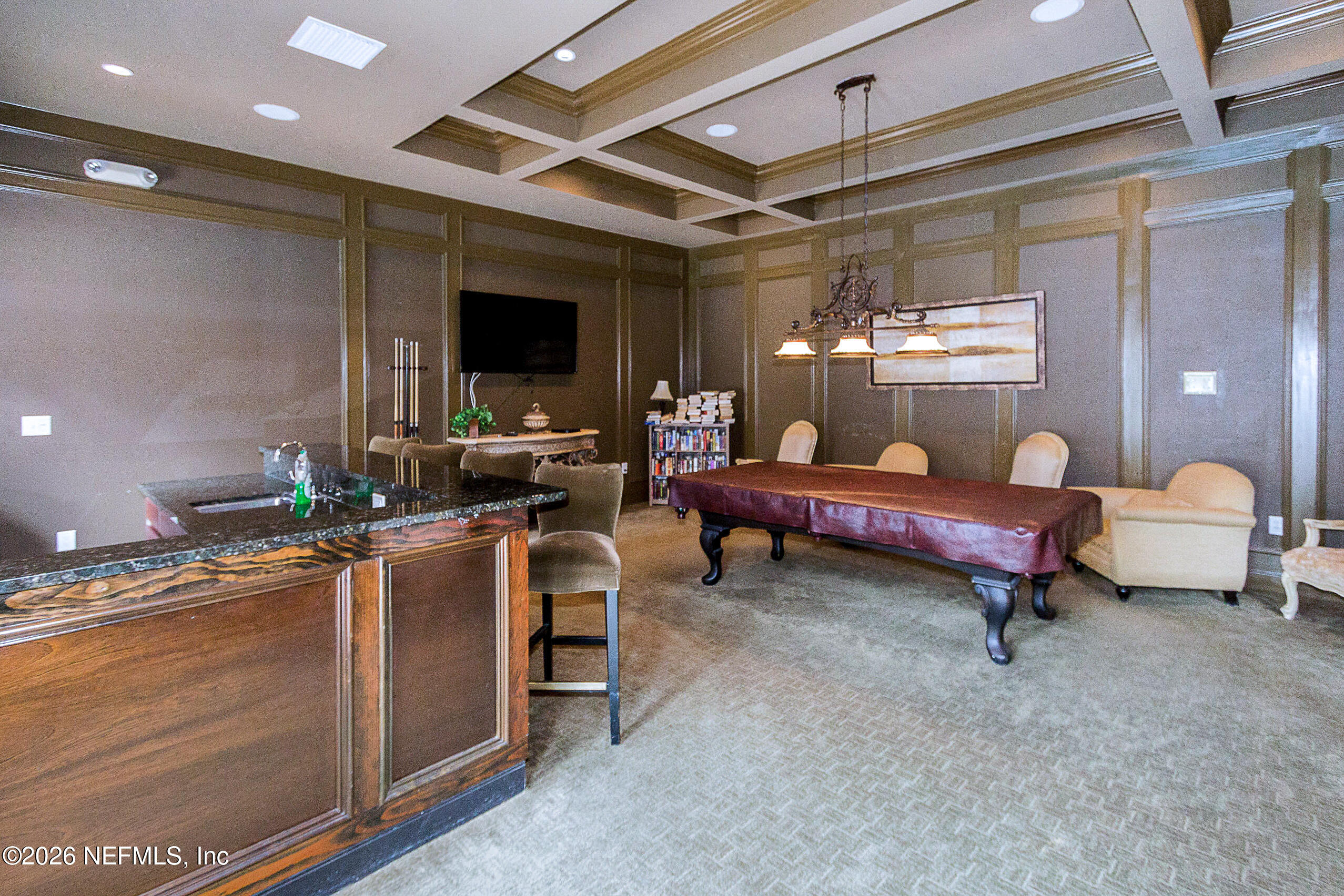 733 DRIFTWOOD Circle