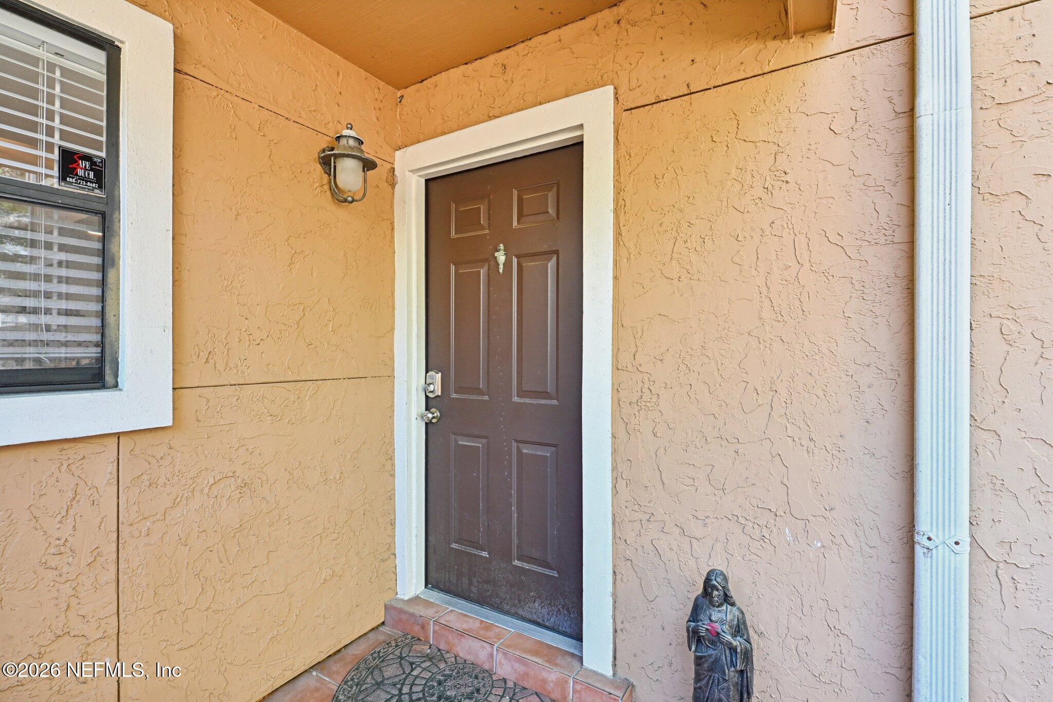 733 DRIFTWOOD Circle