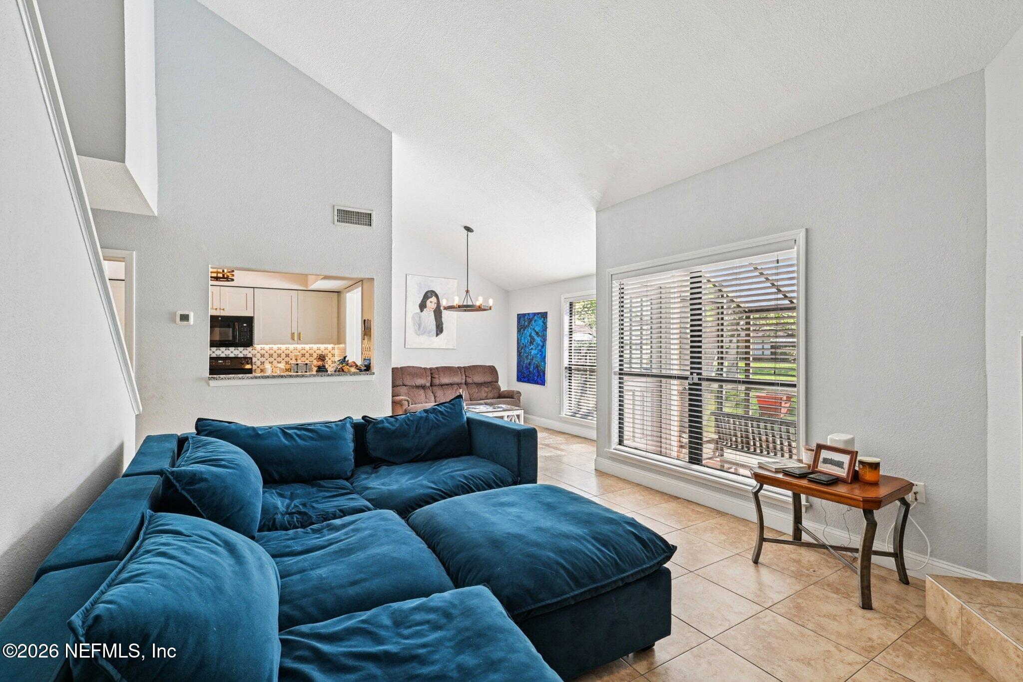 733 DRIFTWOOD Circle