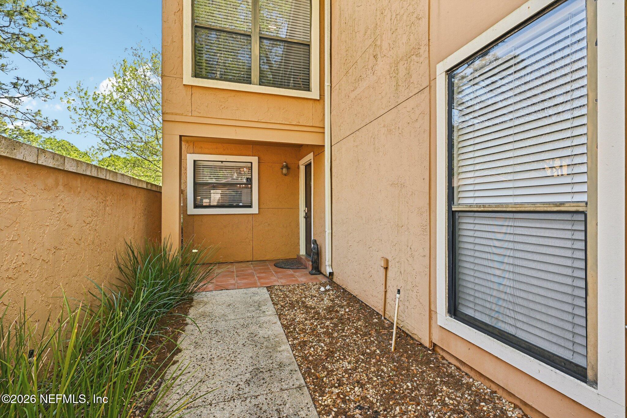 733 DRIFTWOOD Circle