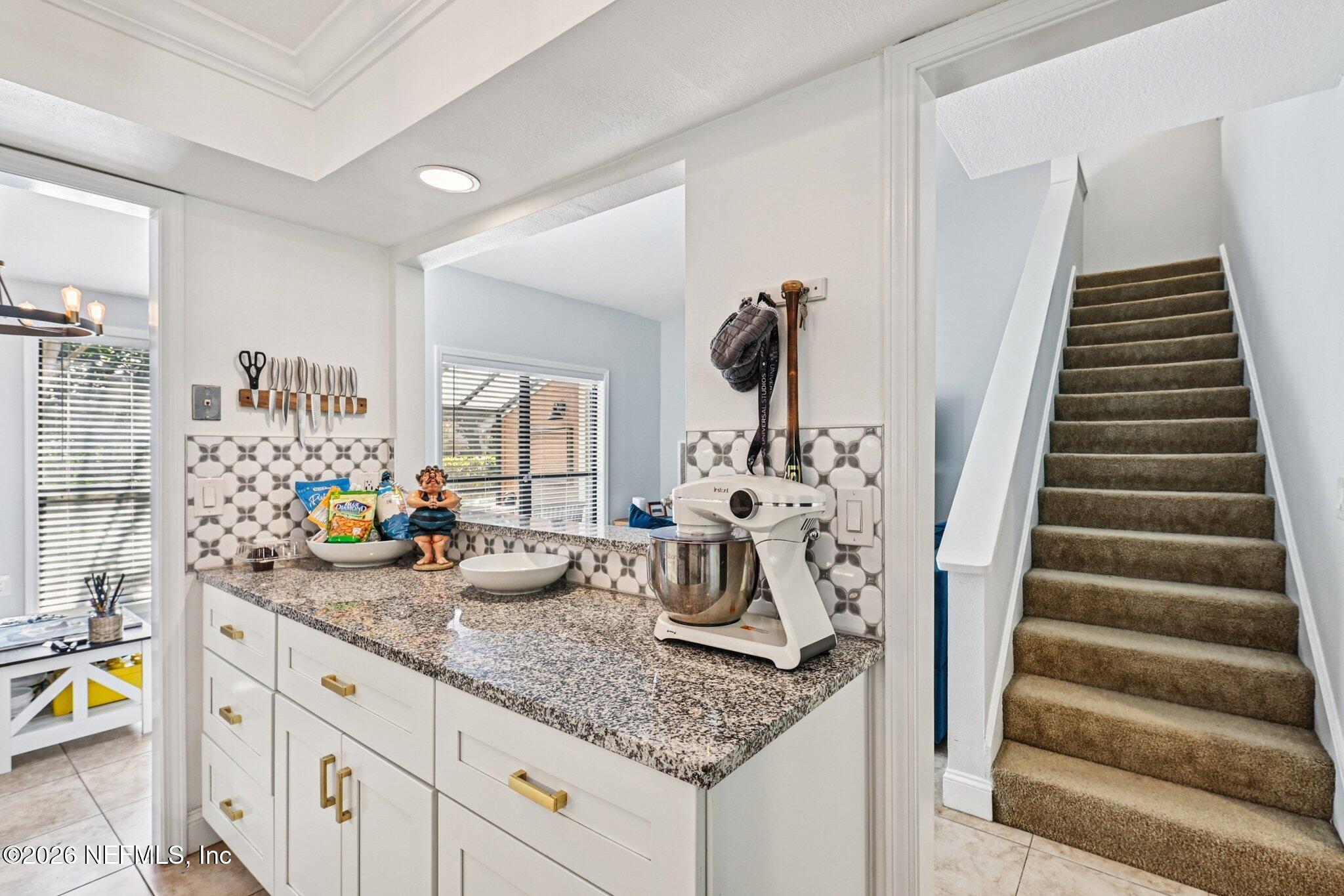 733 DRIFTWOOD Circle