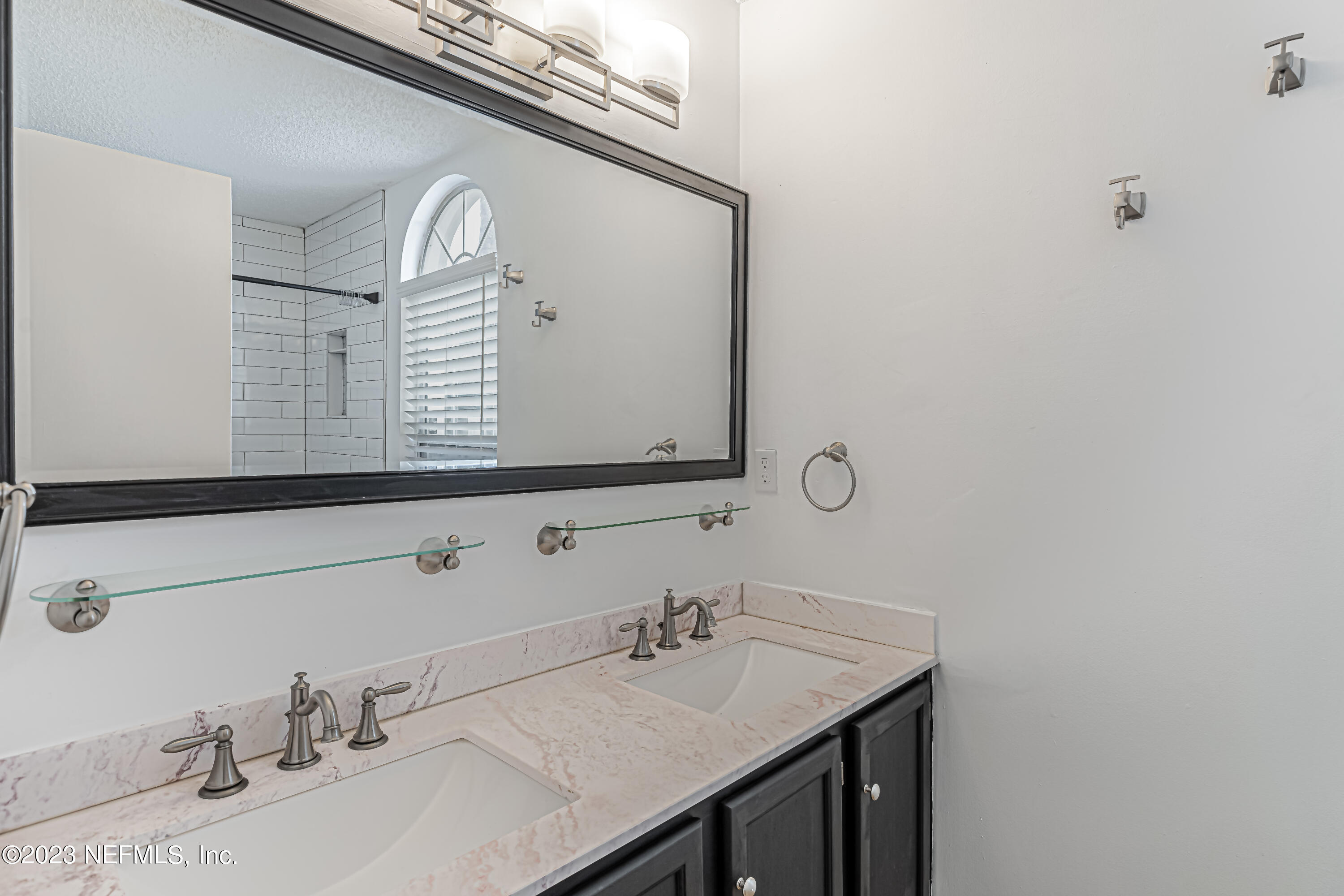 257 SONDRA COVE Trail E