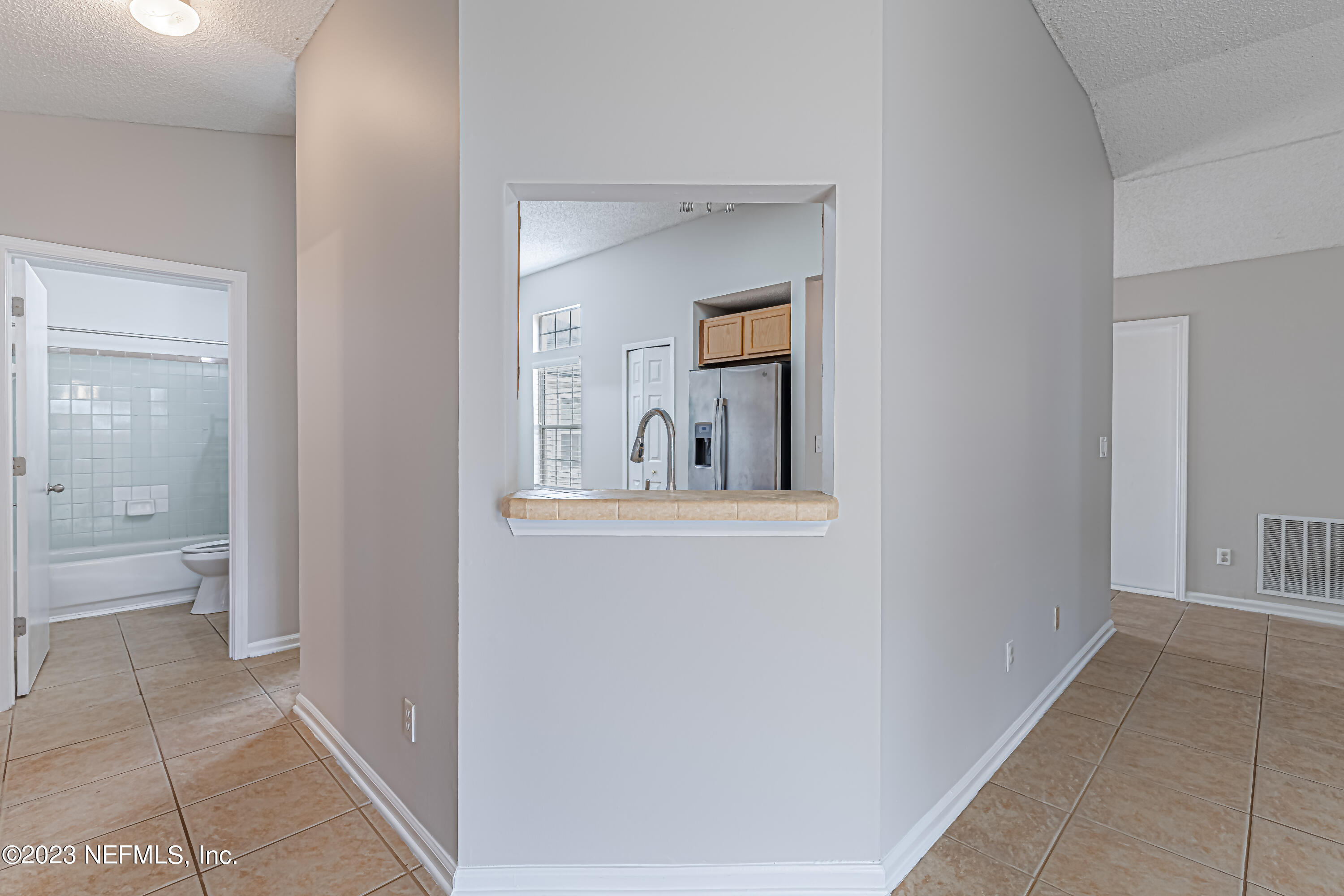 257 SONDRA COVE Trail E