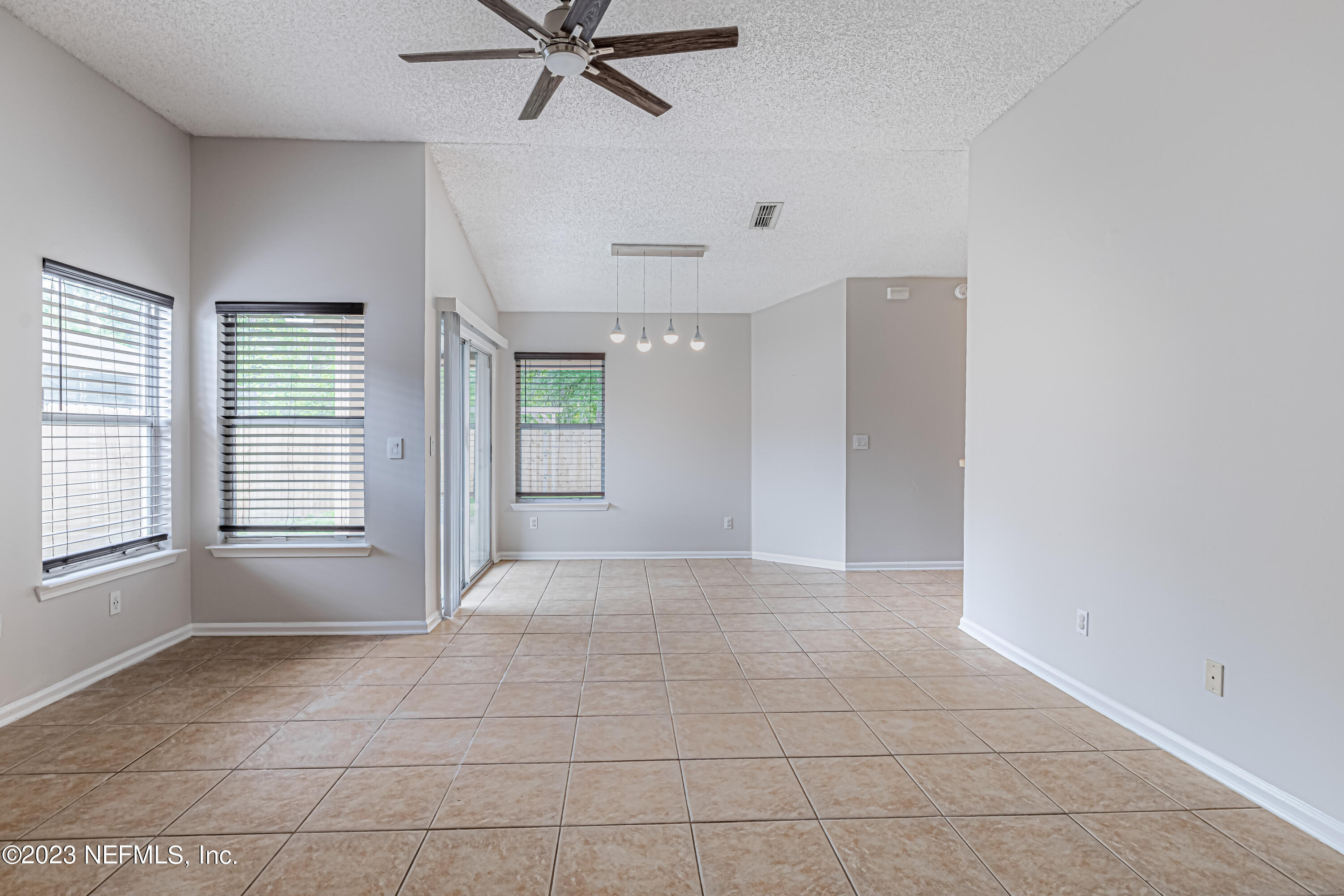 257 SONDRA COVE Trail E