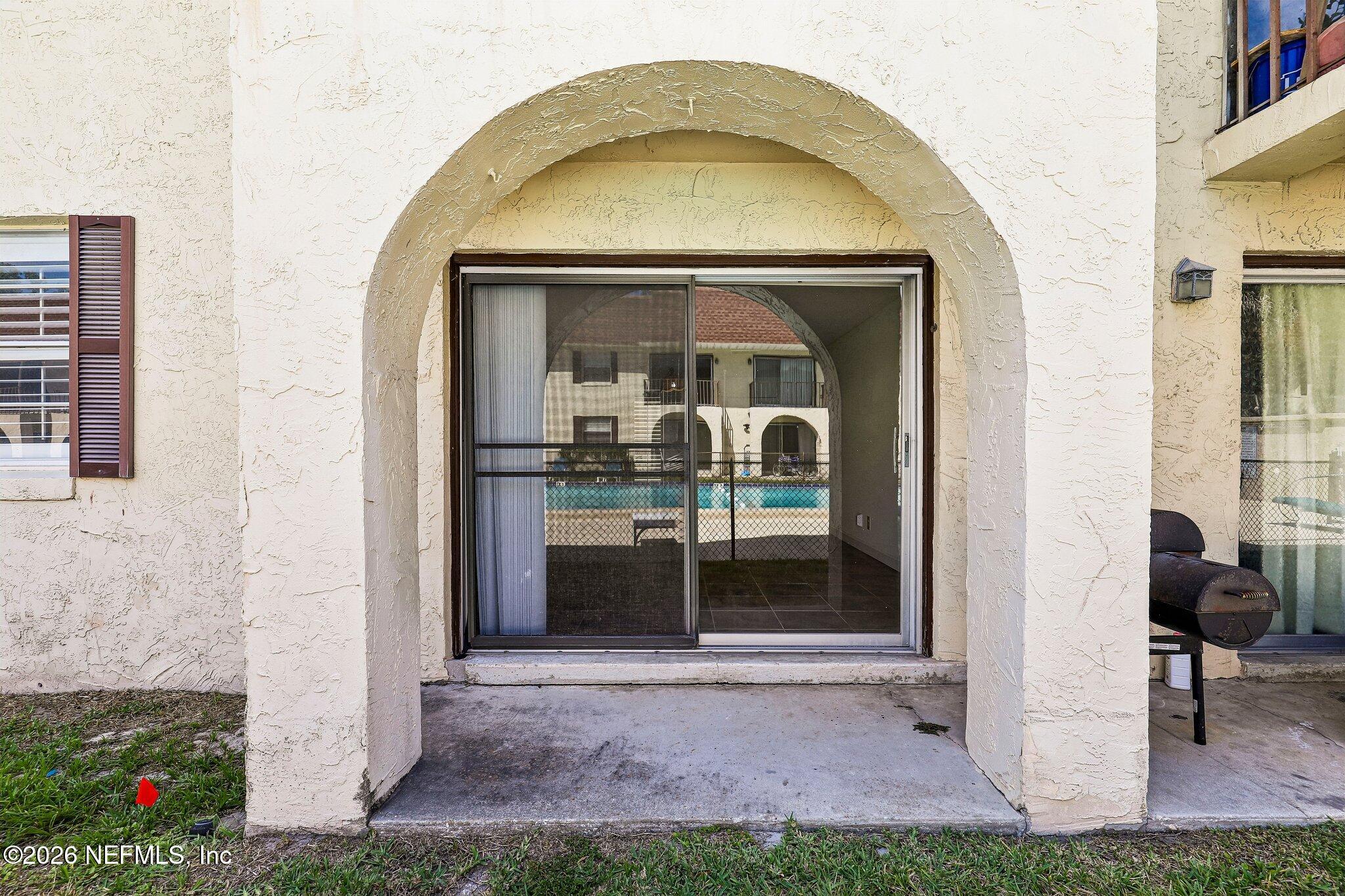 1735 EL CAMINO Road 2