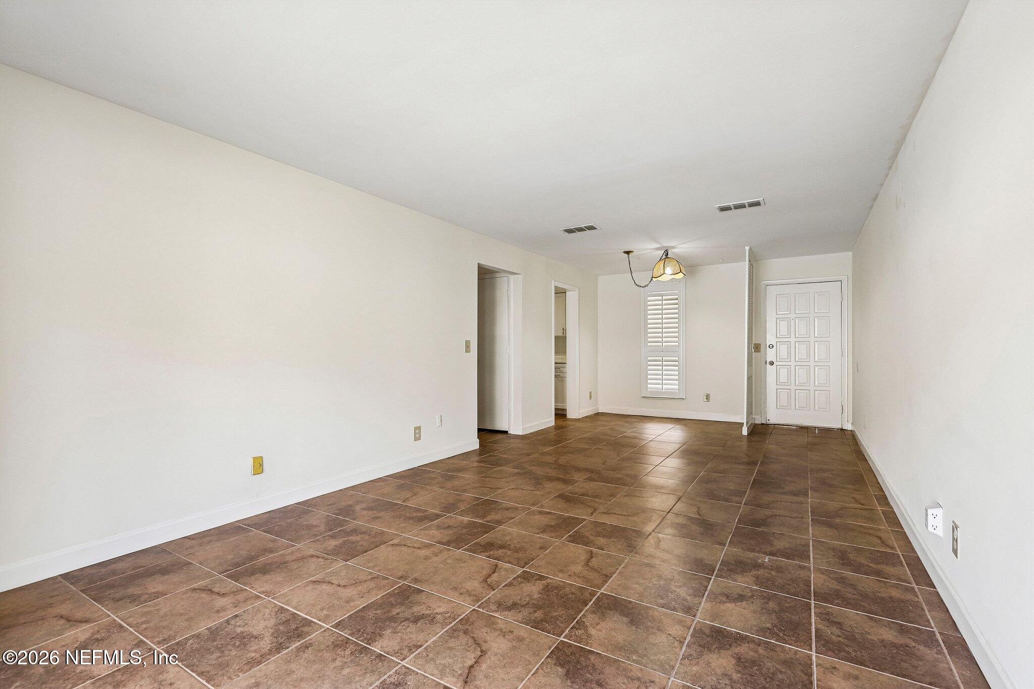 1735 EL CAMINO Road 2