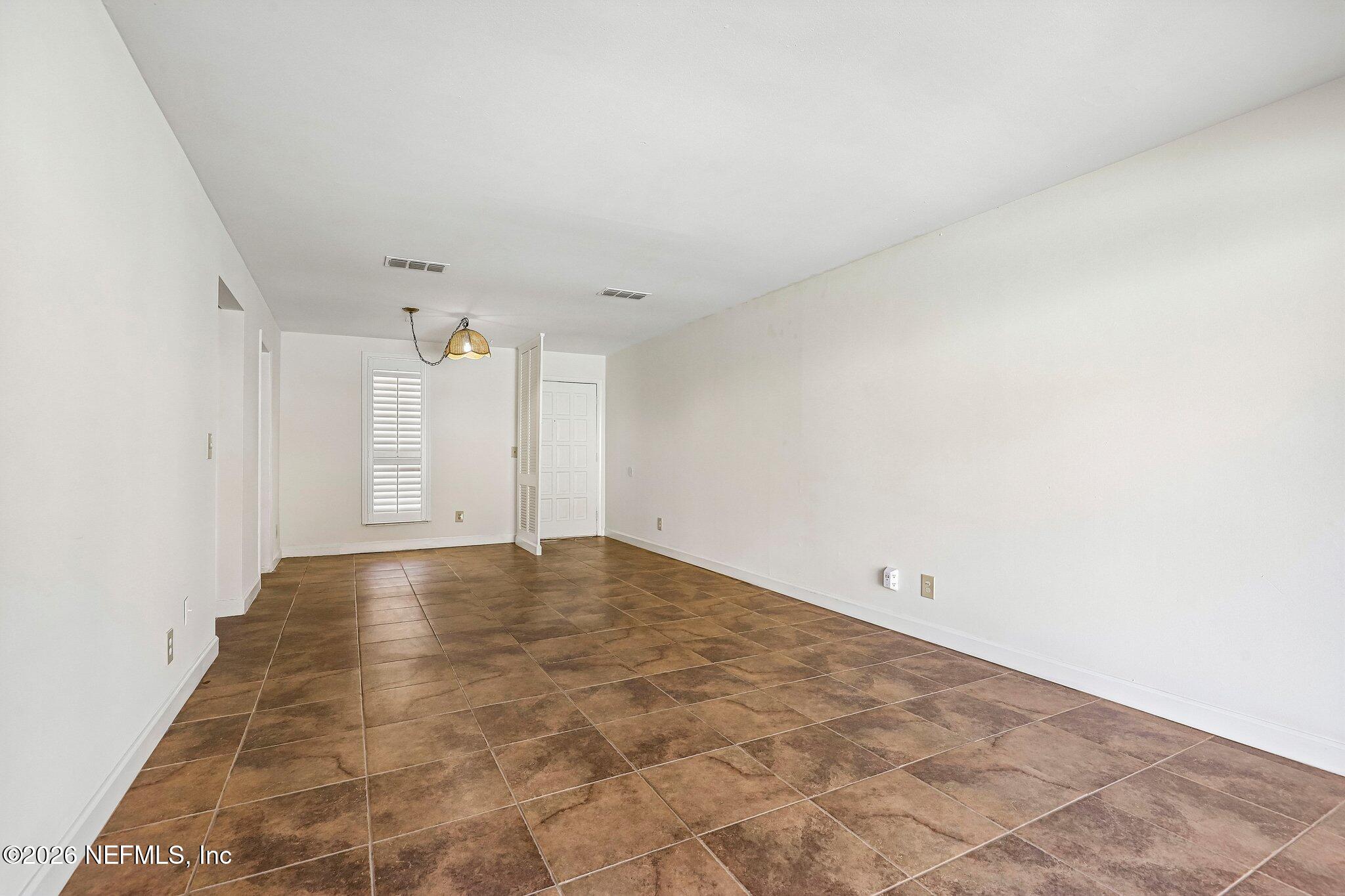 1735 EL CAMINO Road 2