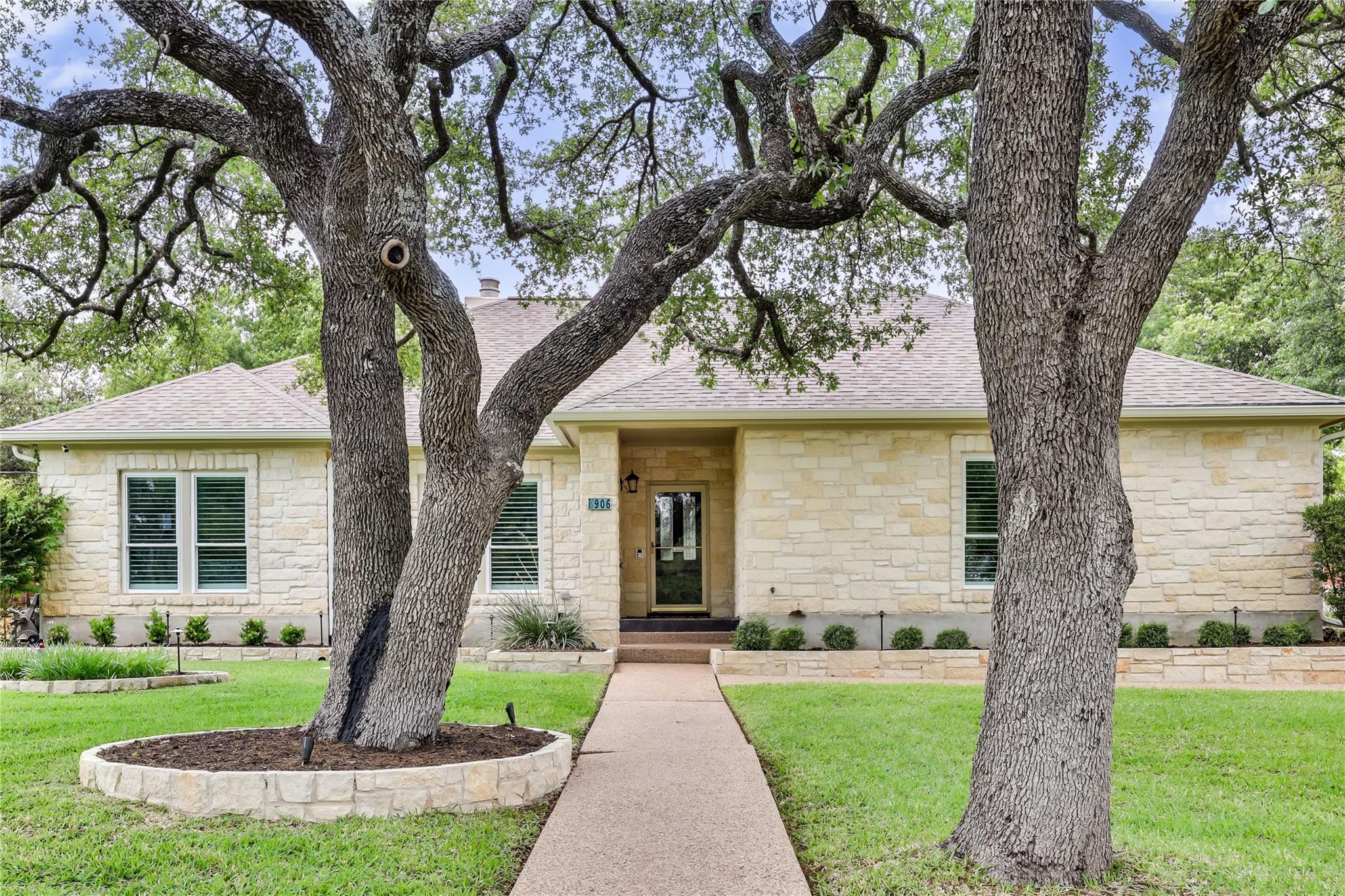 906 Texas TRL