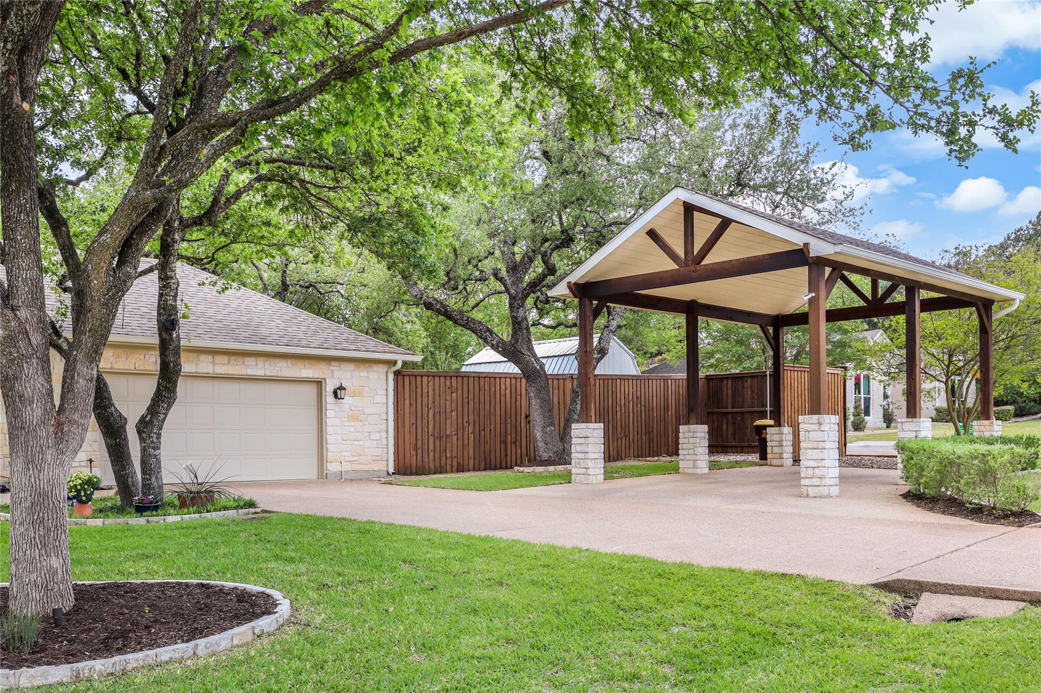 906 Texas TRL