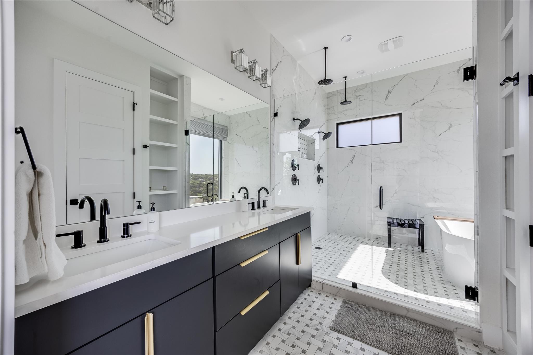 3138 Chisholm TRL