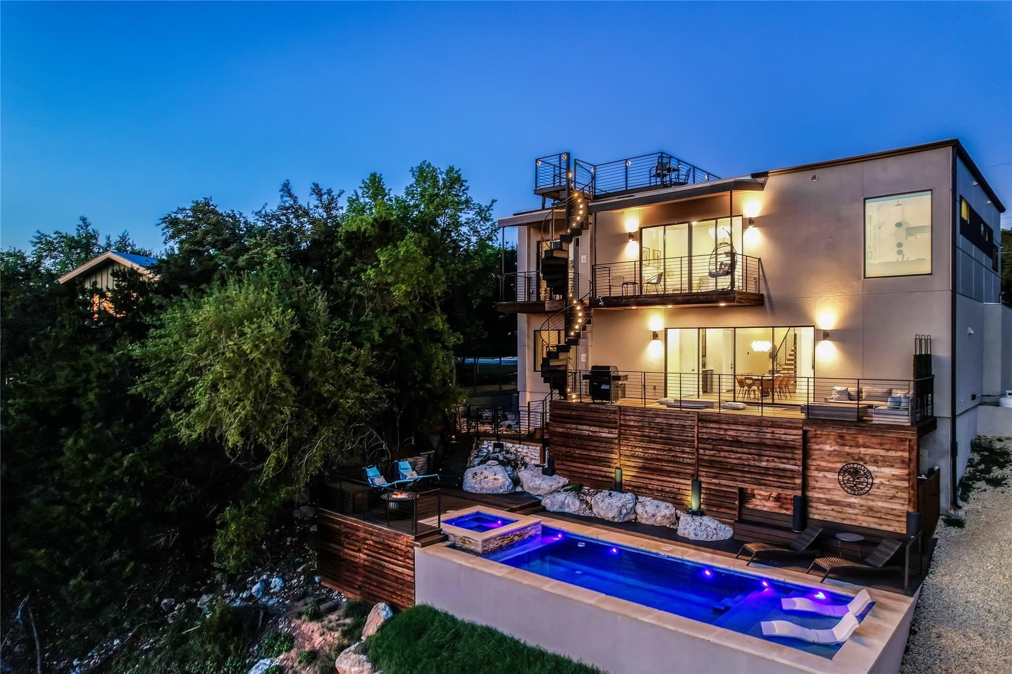 3138 Chisholm TRL
