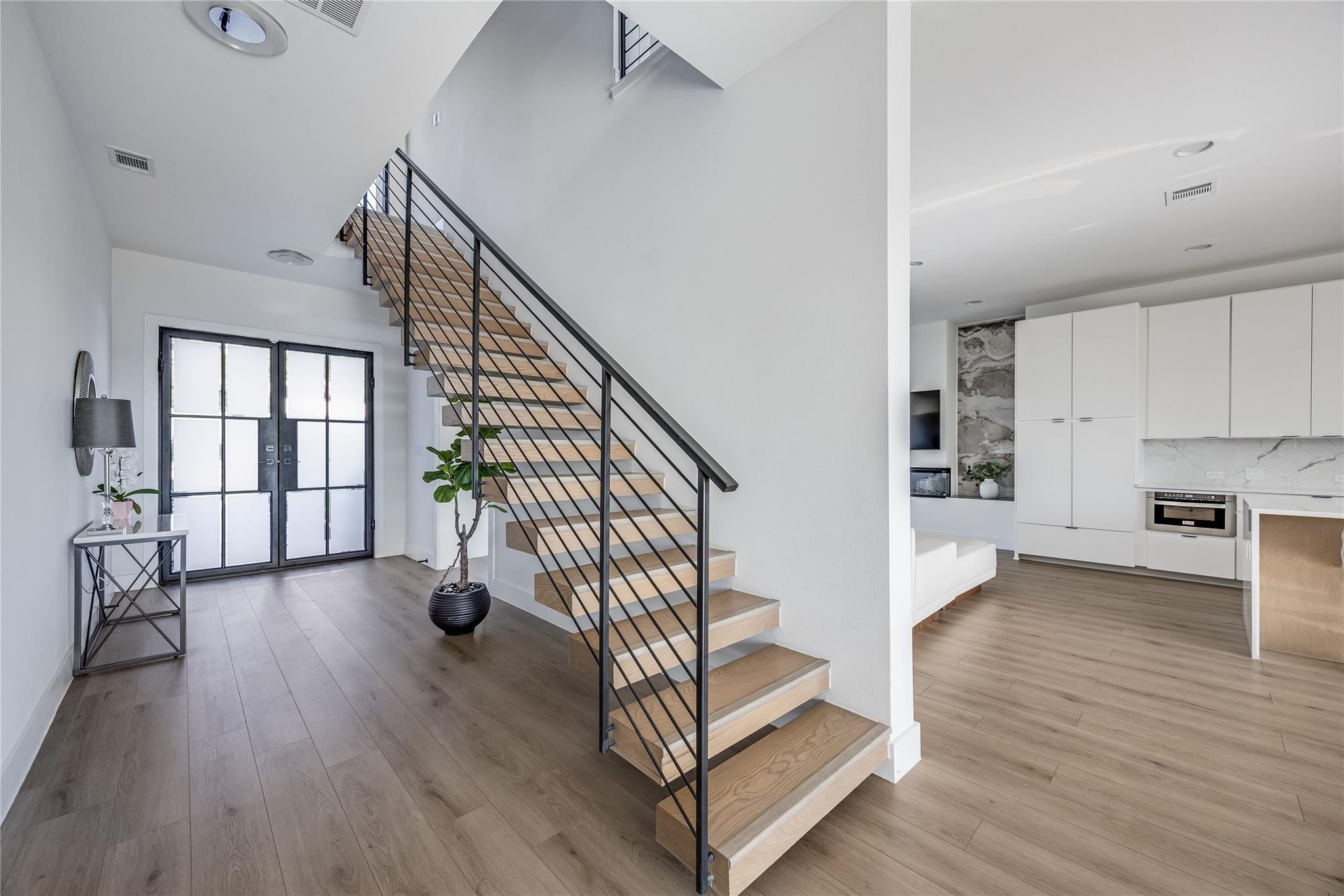 3138 Chisholm TRL