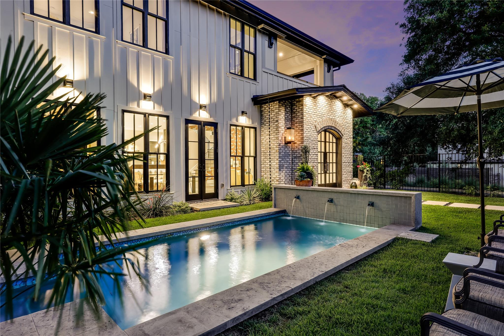 901 Wayside DR, Austin