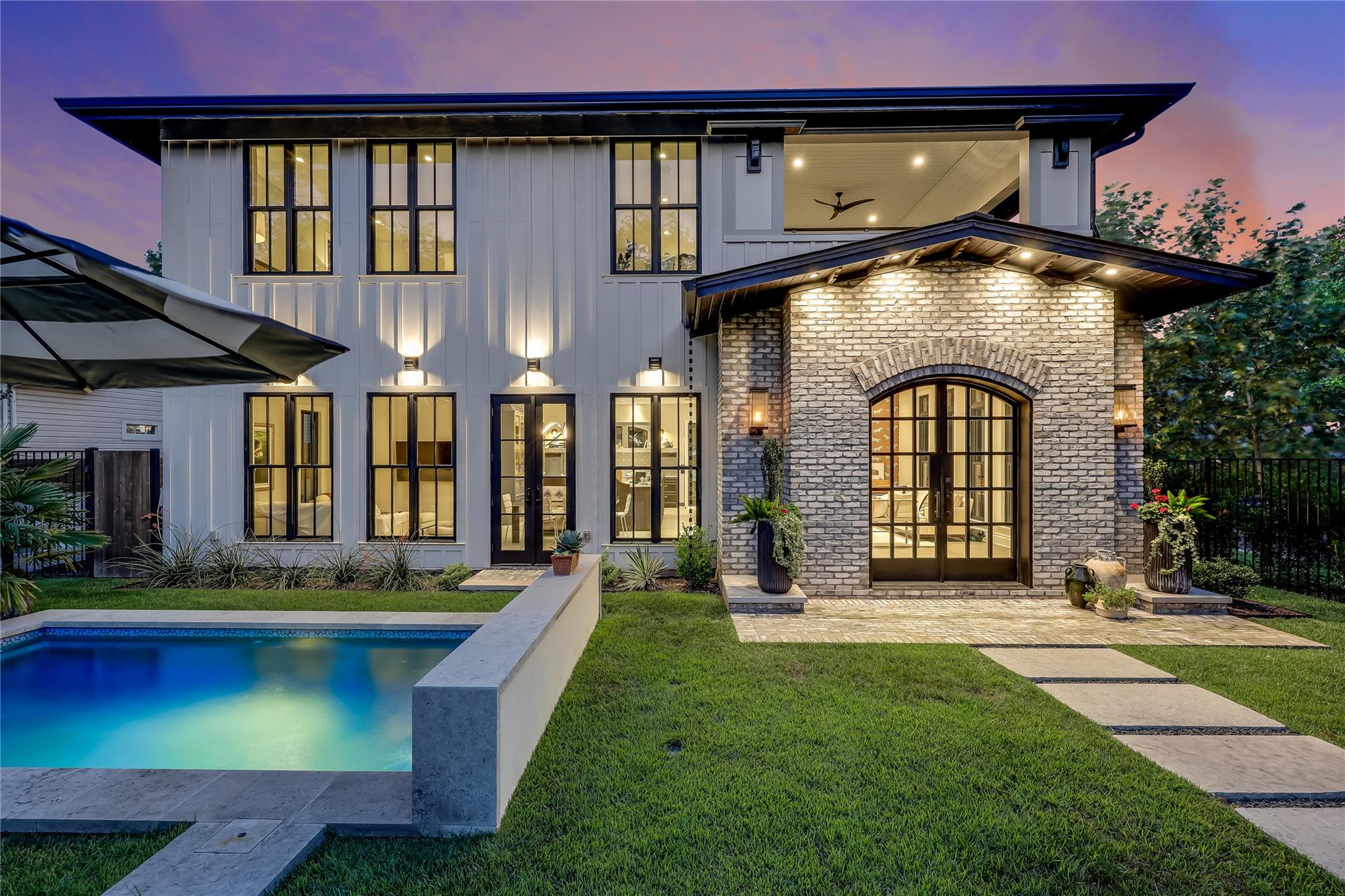 901 Wayside DR, Austin