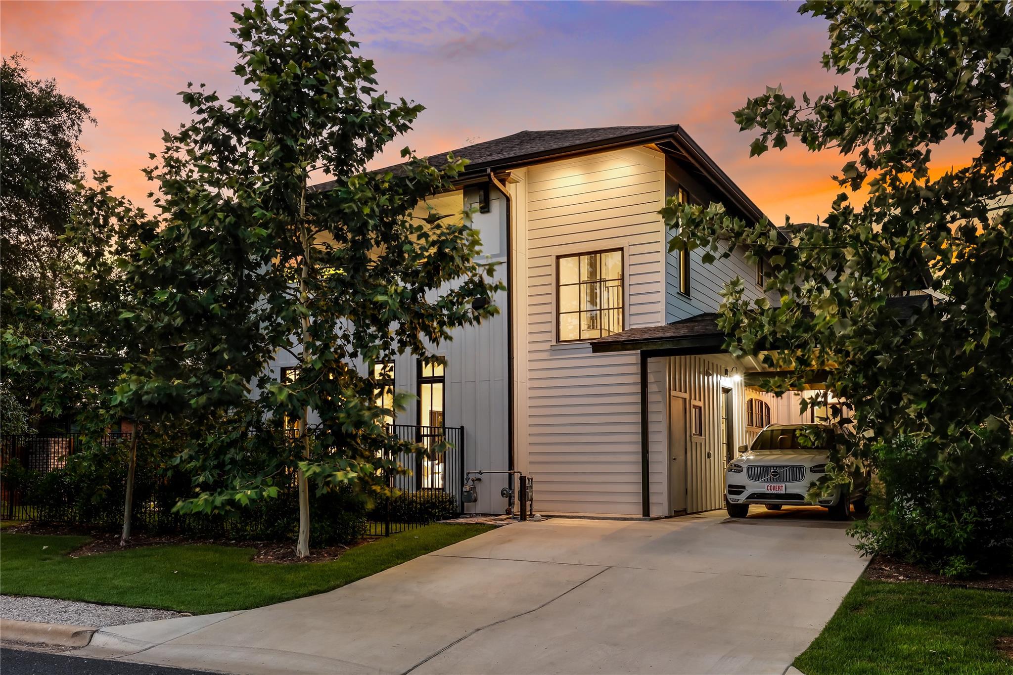 901 Wayside DR, Austin