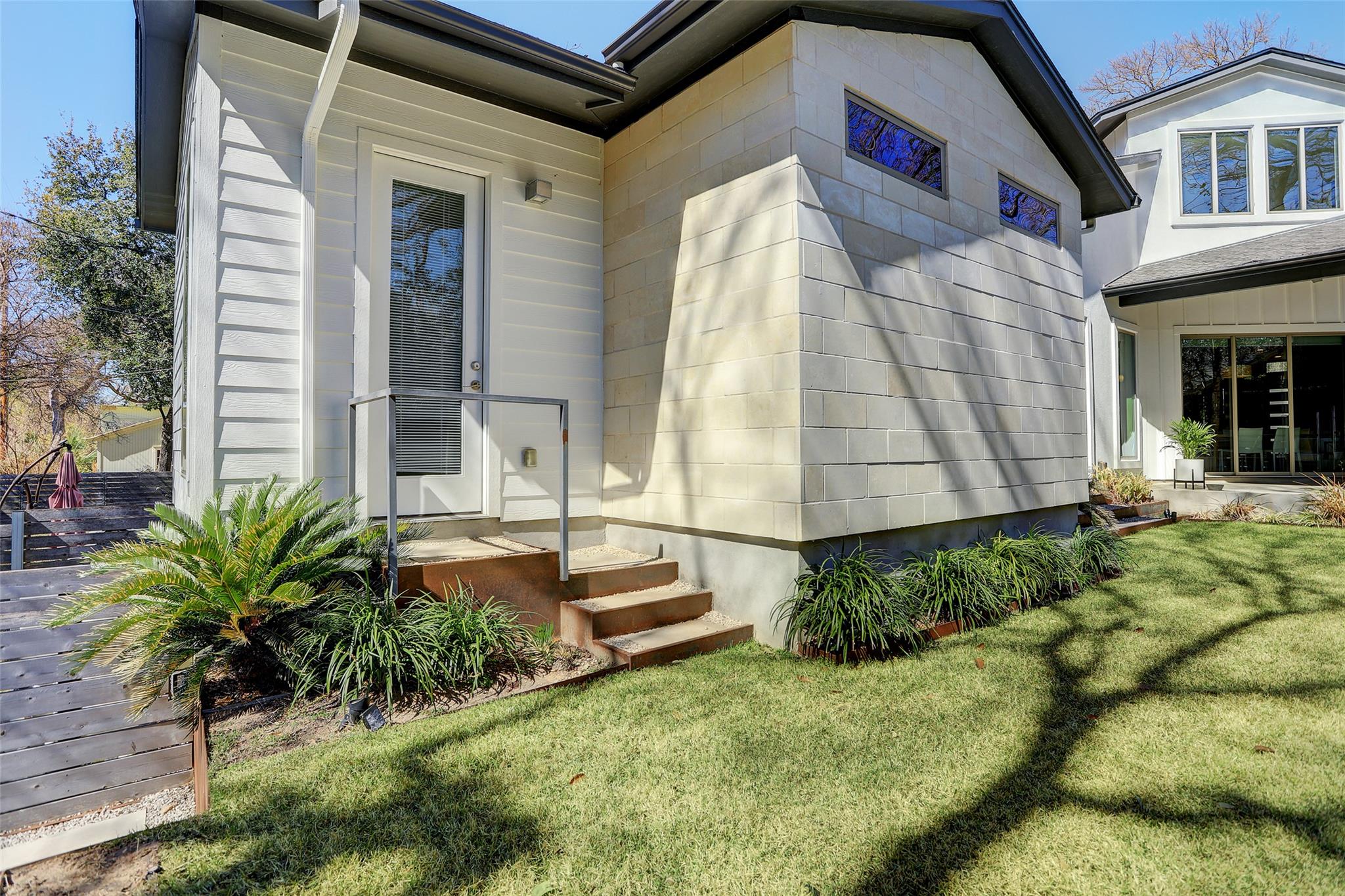3407 Windsor RD