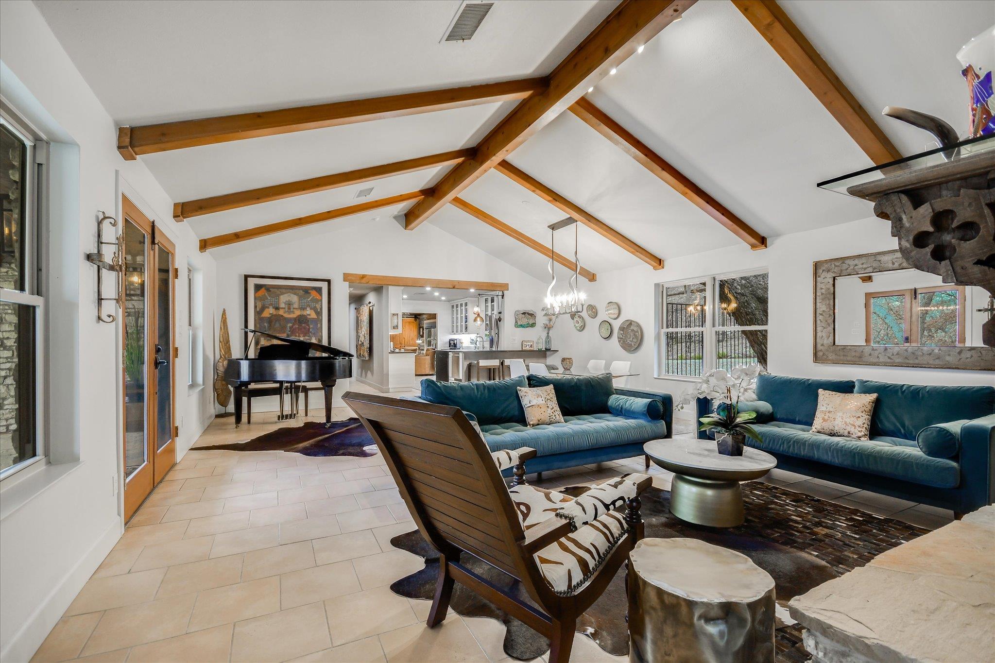 1920 River RD, Wimberley