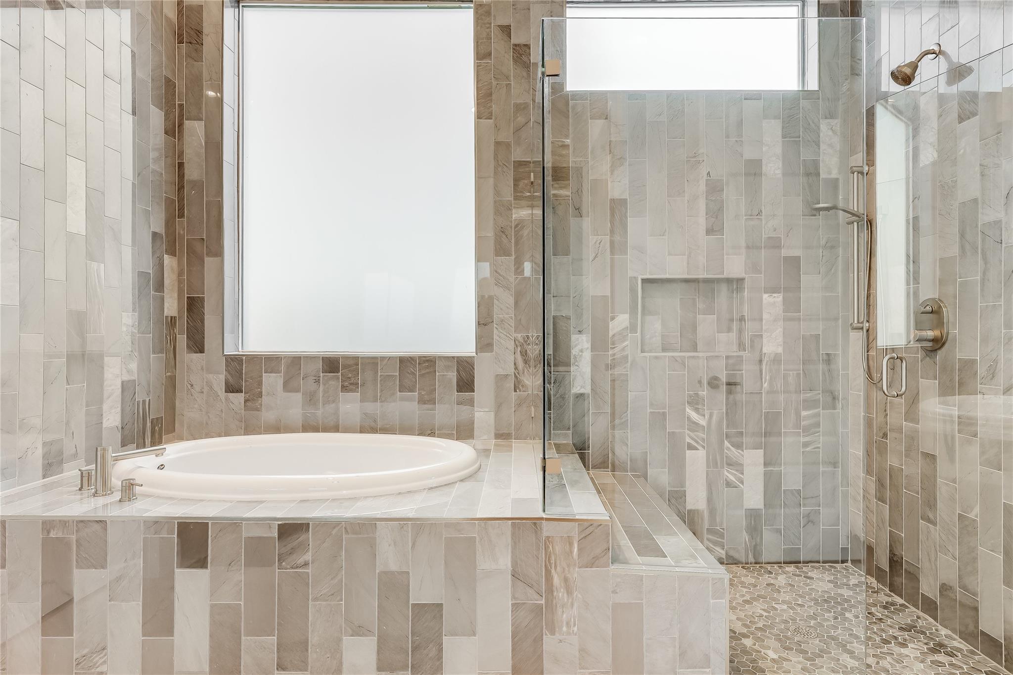 4011 Independent WAY