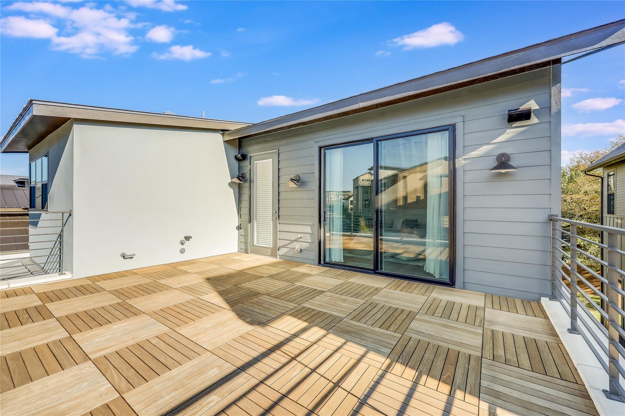 4011 Independent WAY