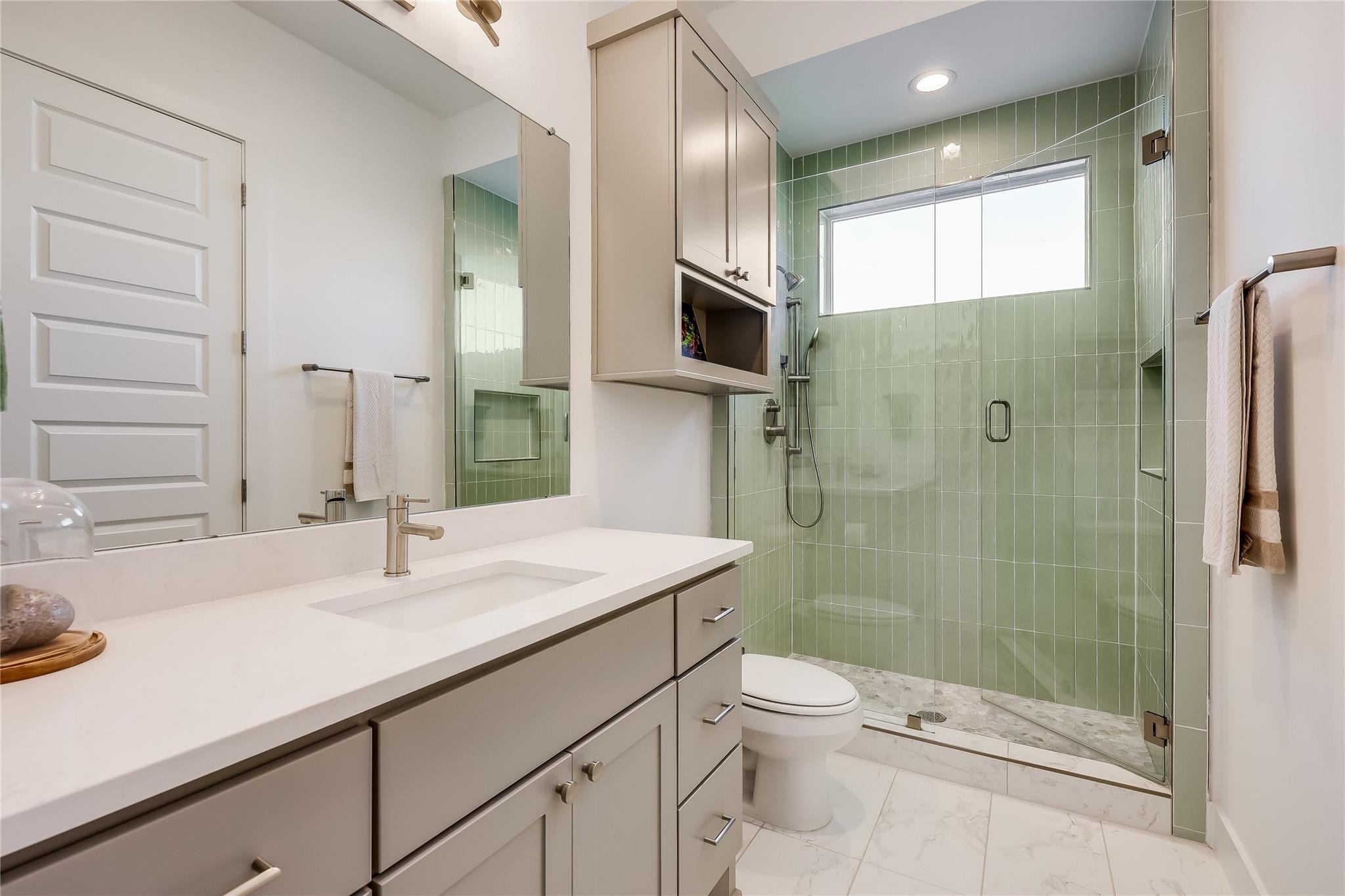 4011 Independent WAY